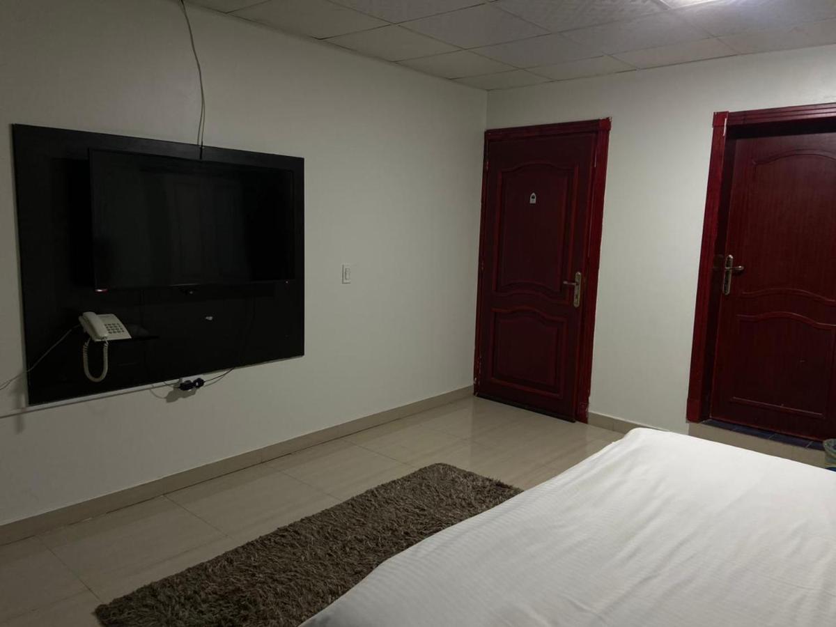 Quadruple Room with Bathroom photo 2