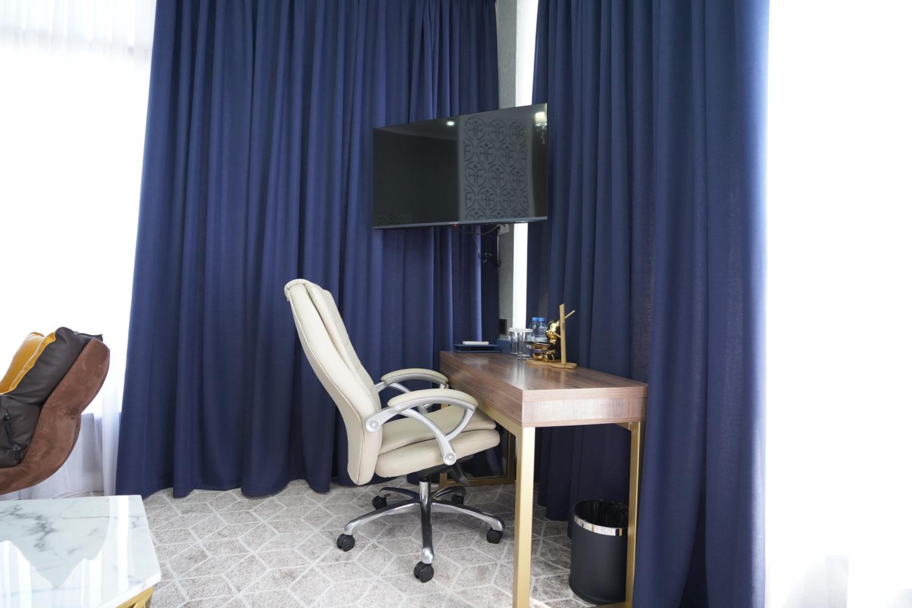 Deluxe Apartment photo 3