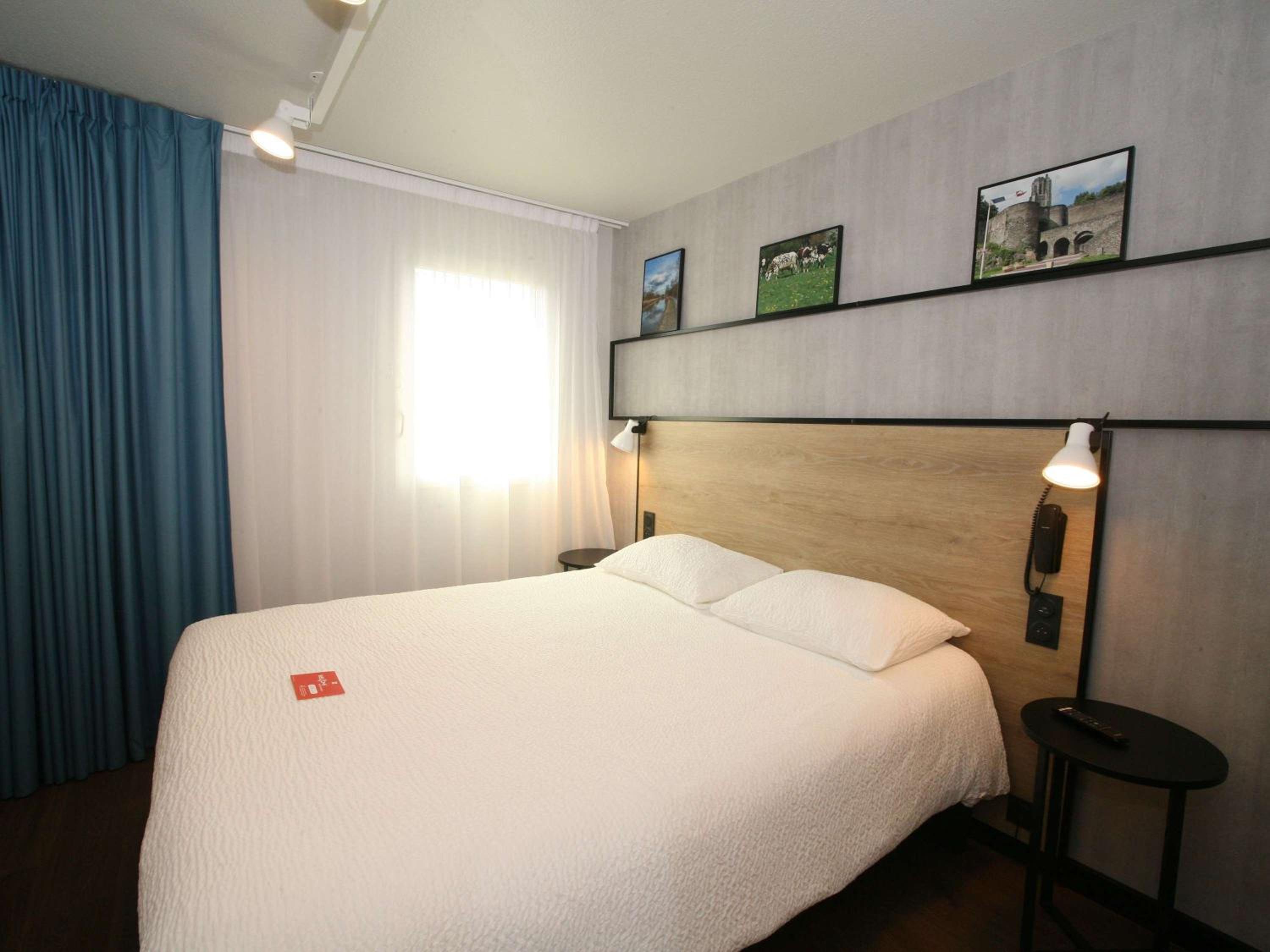 Standard Double Room - Photo 11