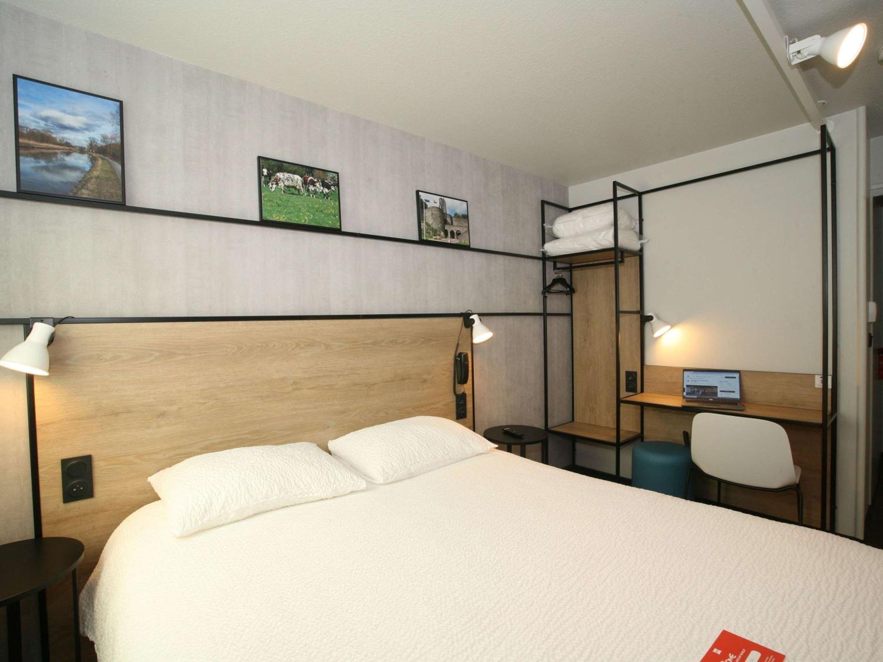Standard Double Room - Photo 10