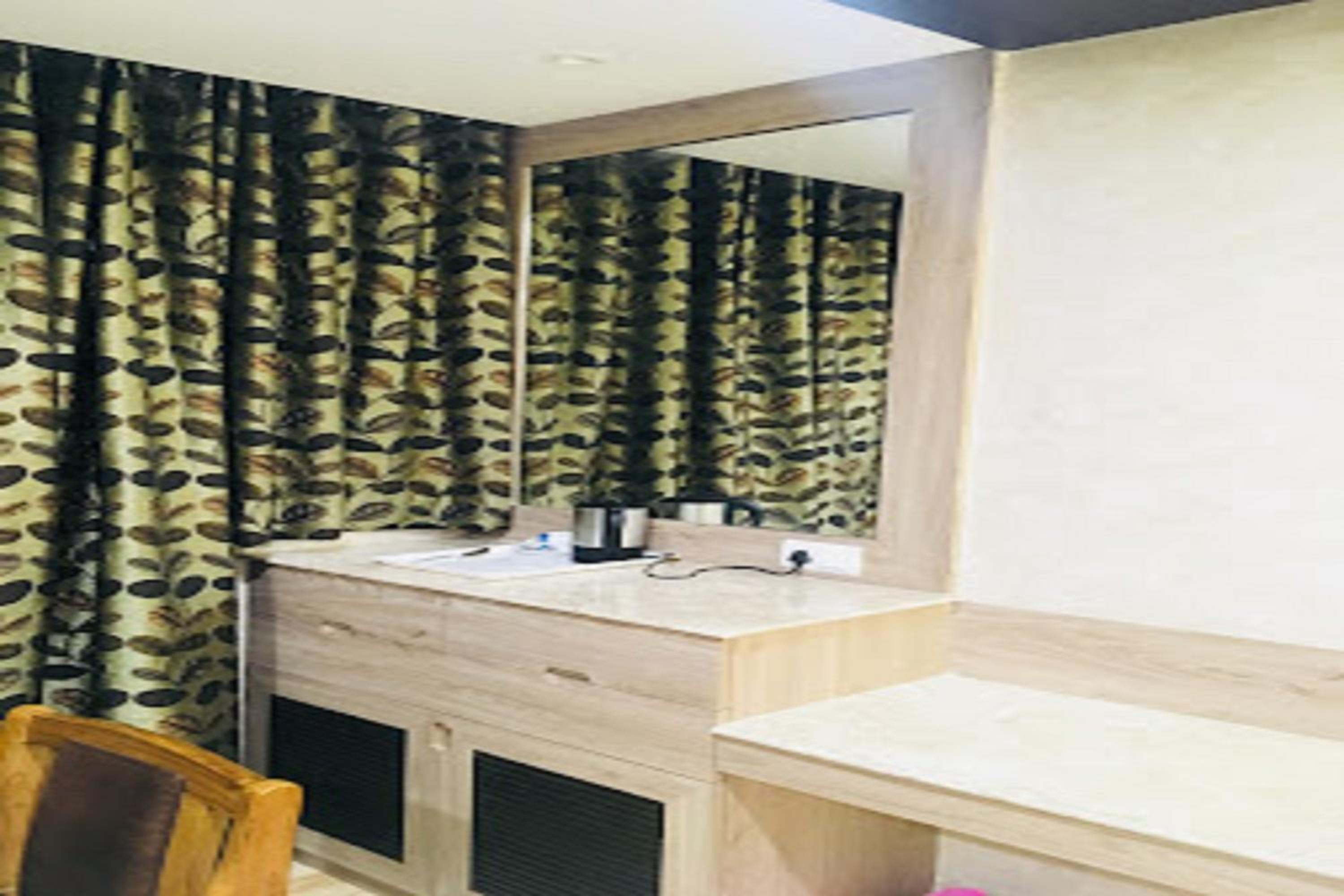 Deluxe Room - Photo 2