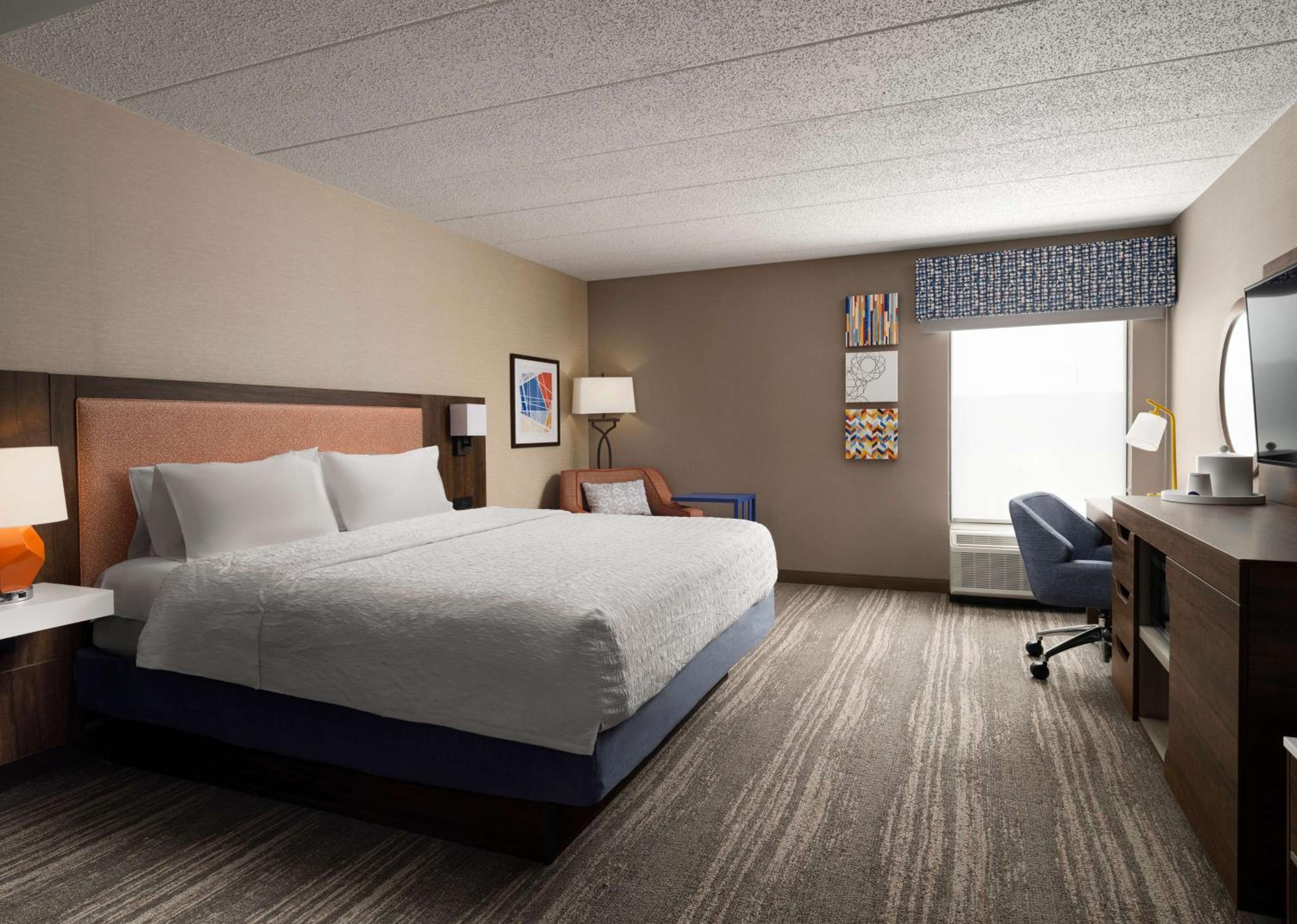 King Room - Non-Smoking - Photo 1