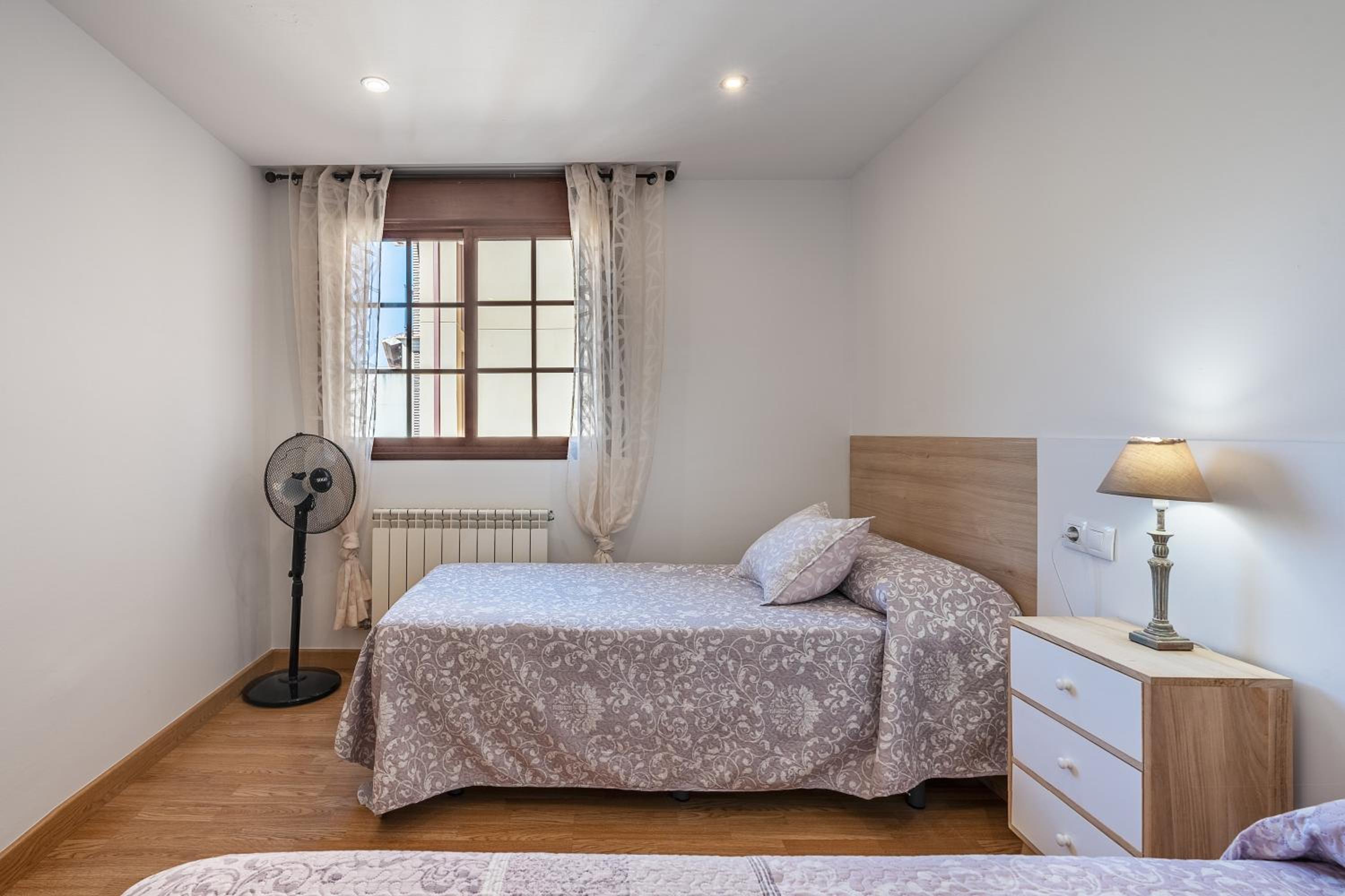 Two-Bedroom Apartment with Mountain View photo 3