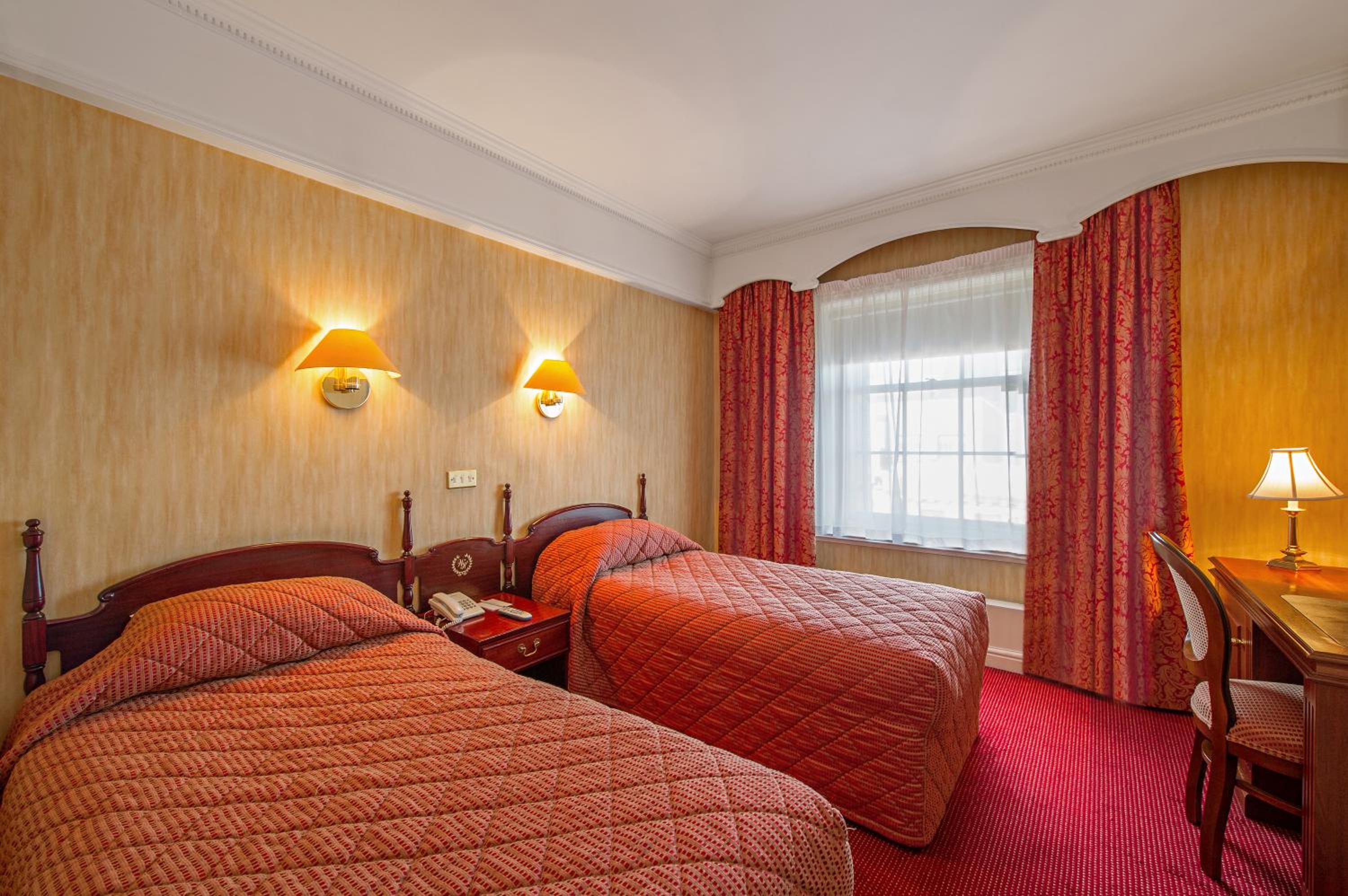 Standard Twin Room photo 1