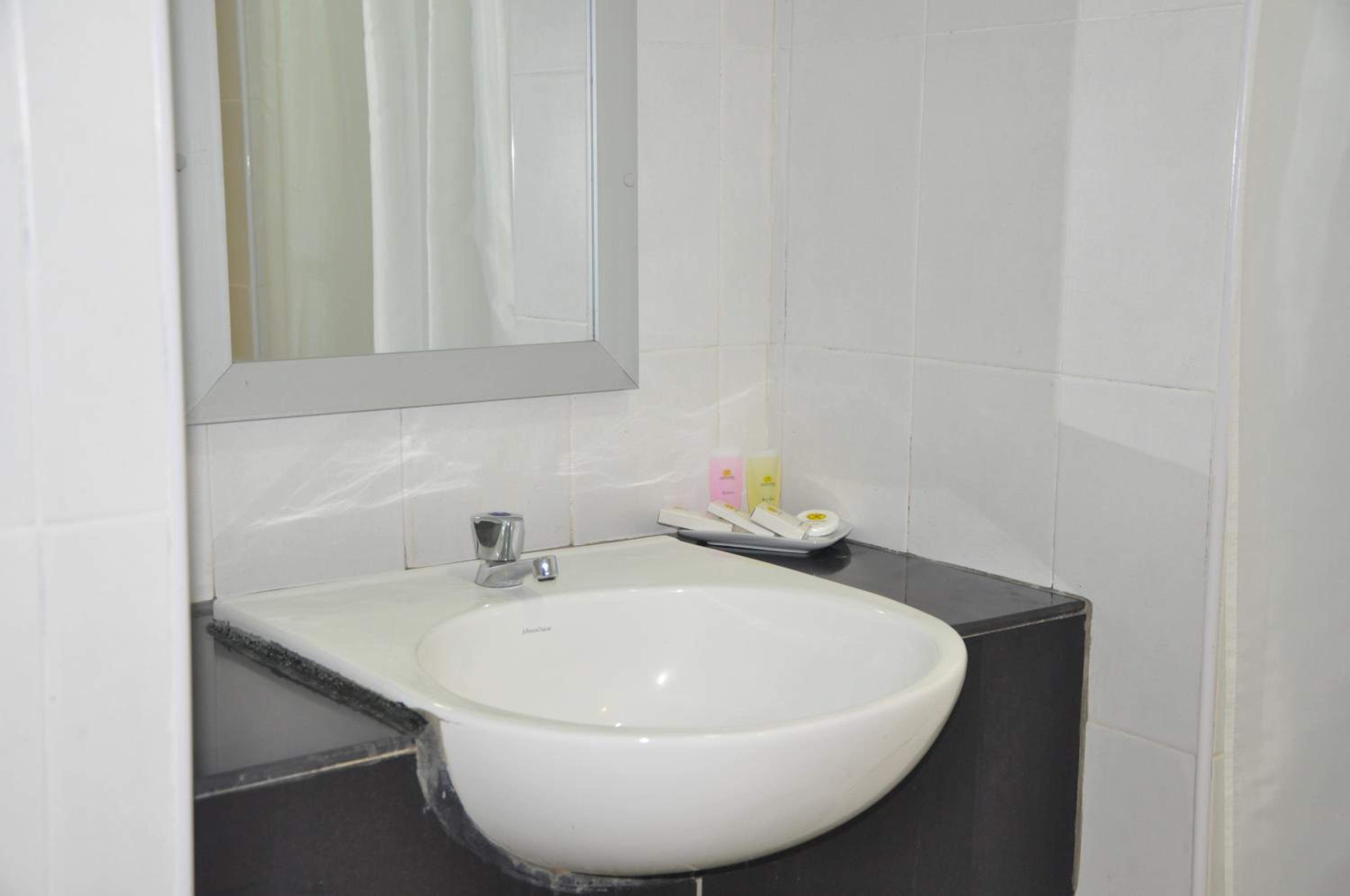 Superior Twin Room - Photo 16