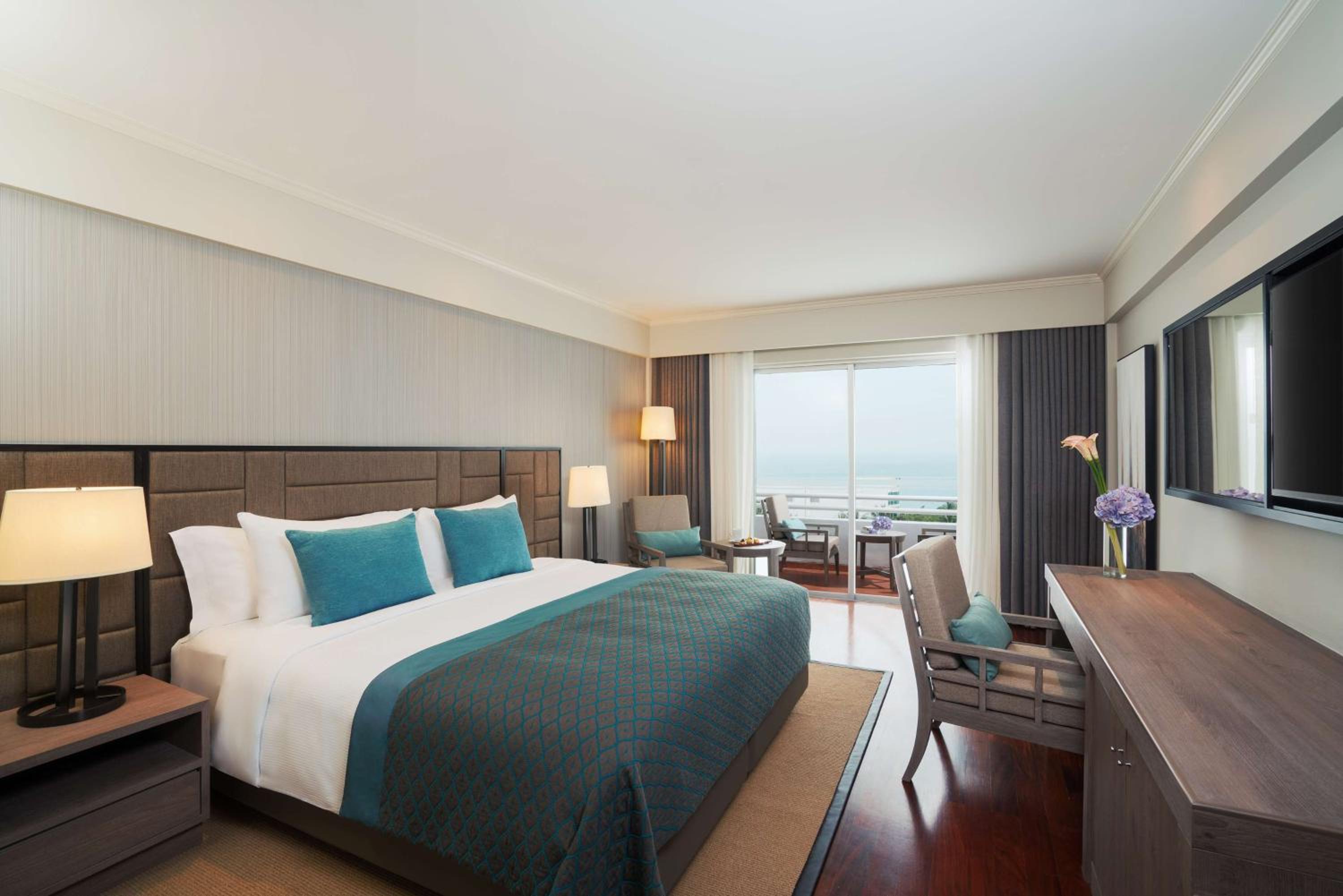 Deluxe Sea View Room