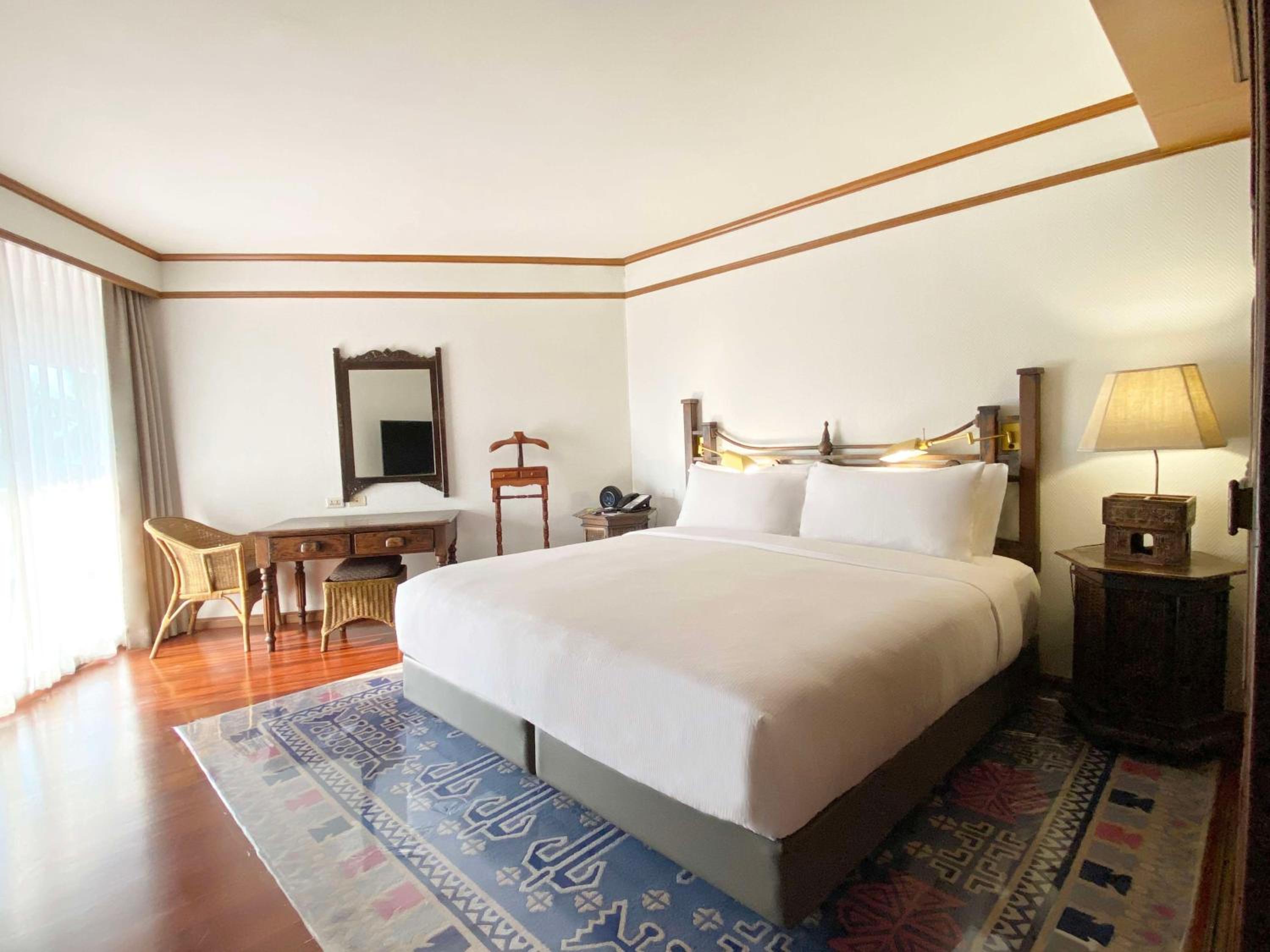 Presidential Suite thumbnail 6