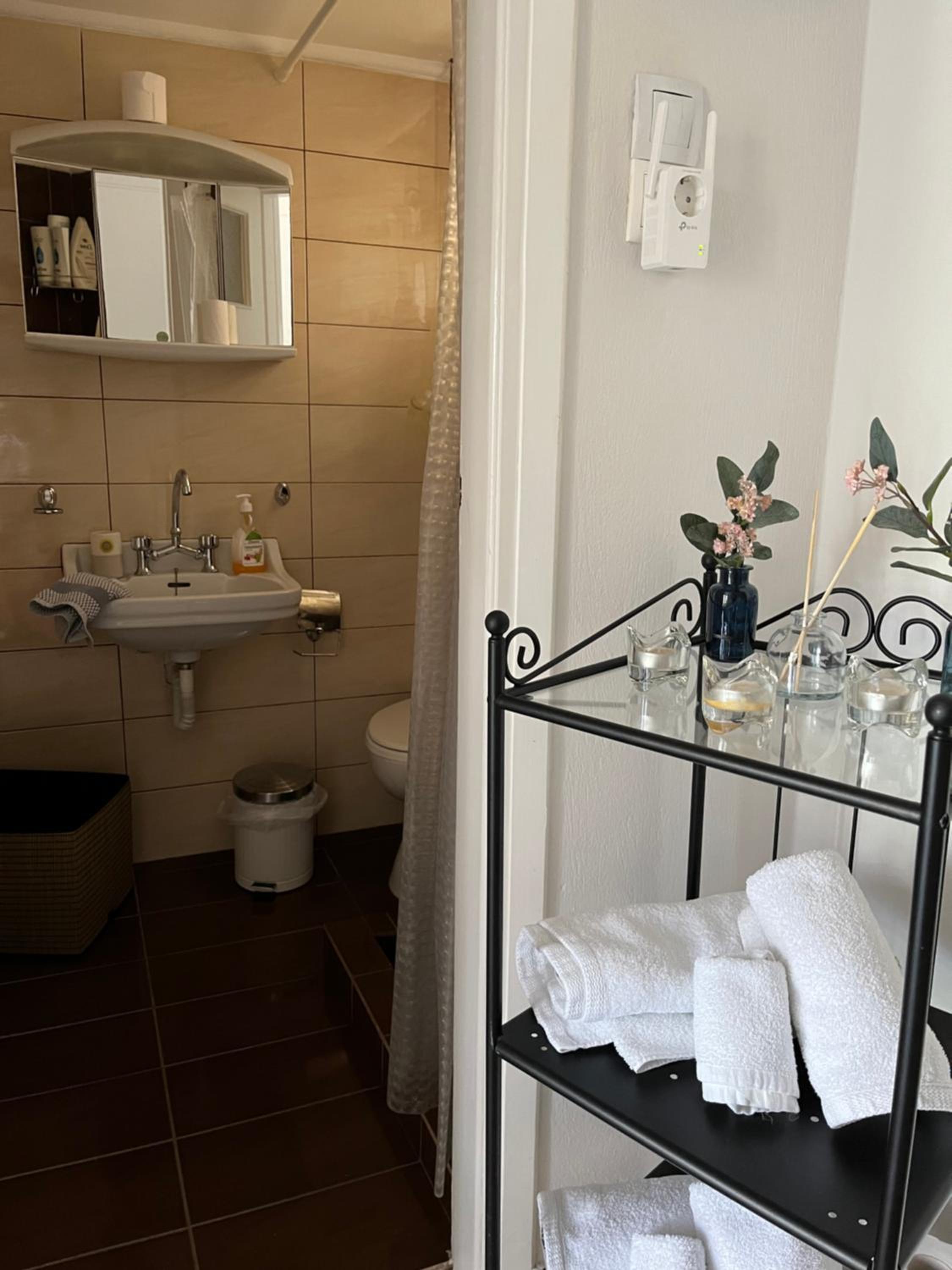 Sea View Apartment near Athens Airport - Photo 7