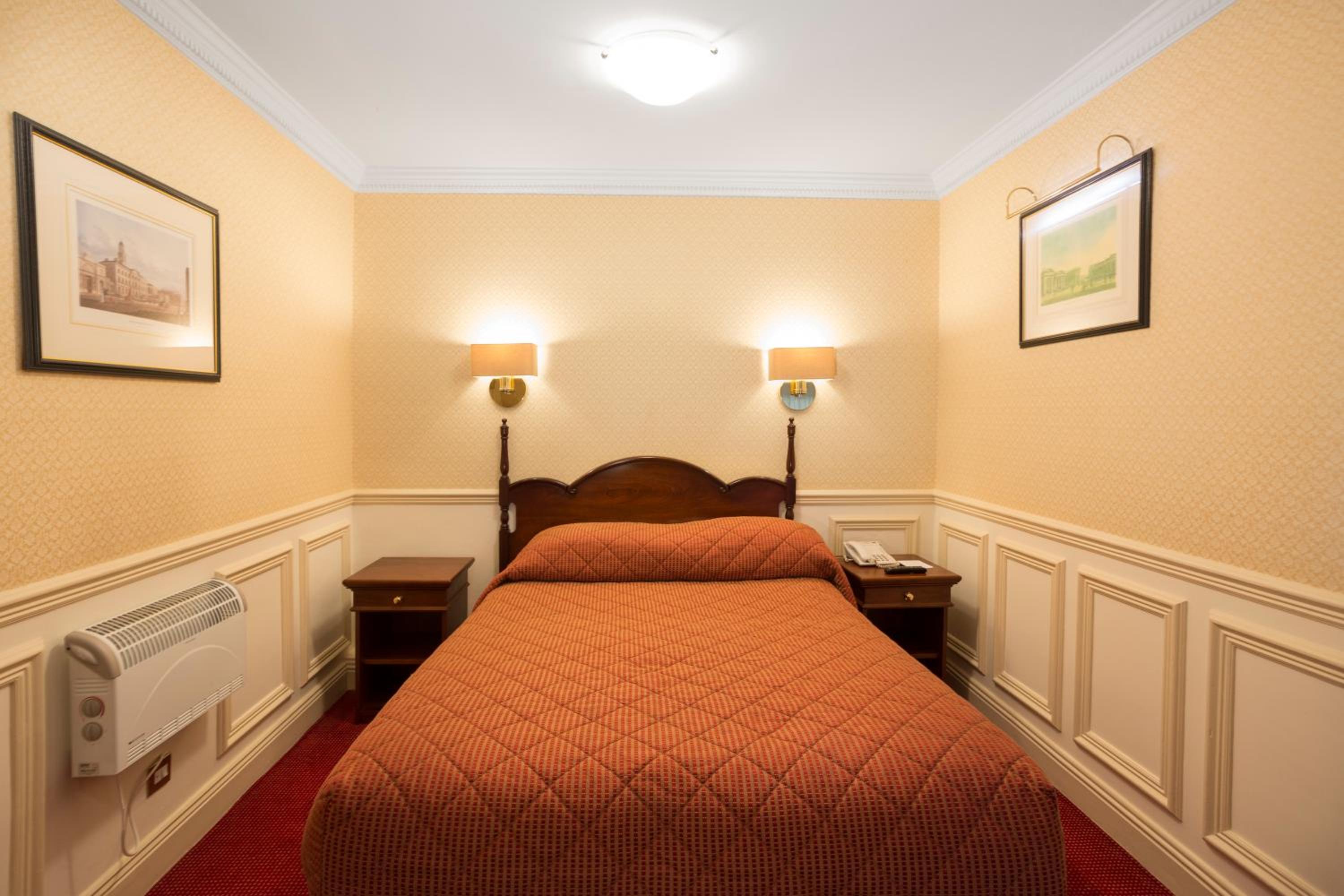 Single Room photo 1