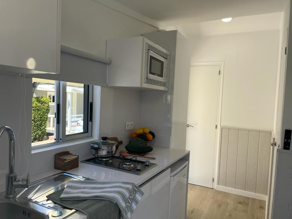 One-Bedroom Bungalow without Air Conditioner photo 2