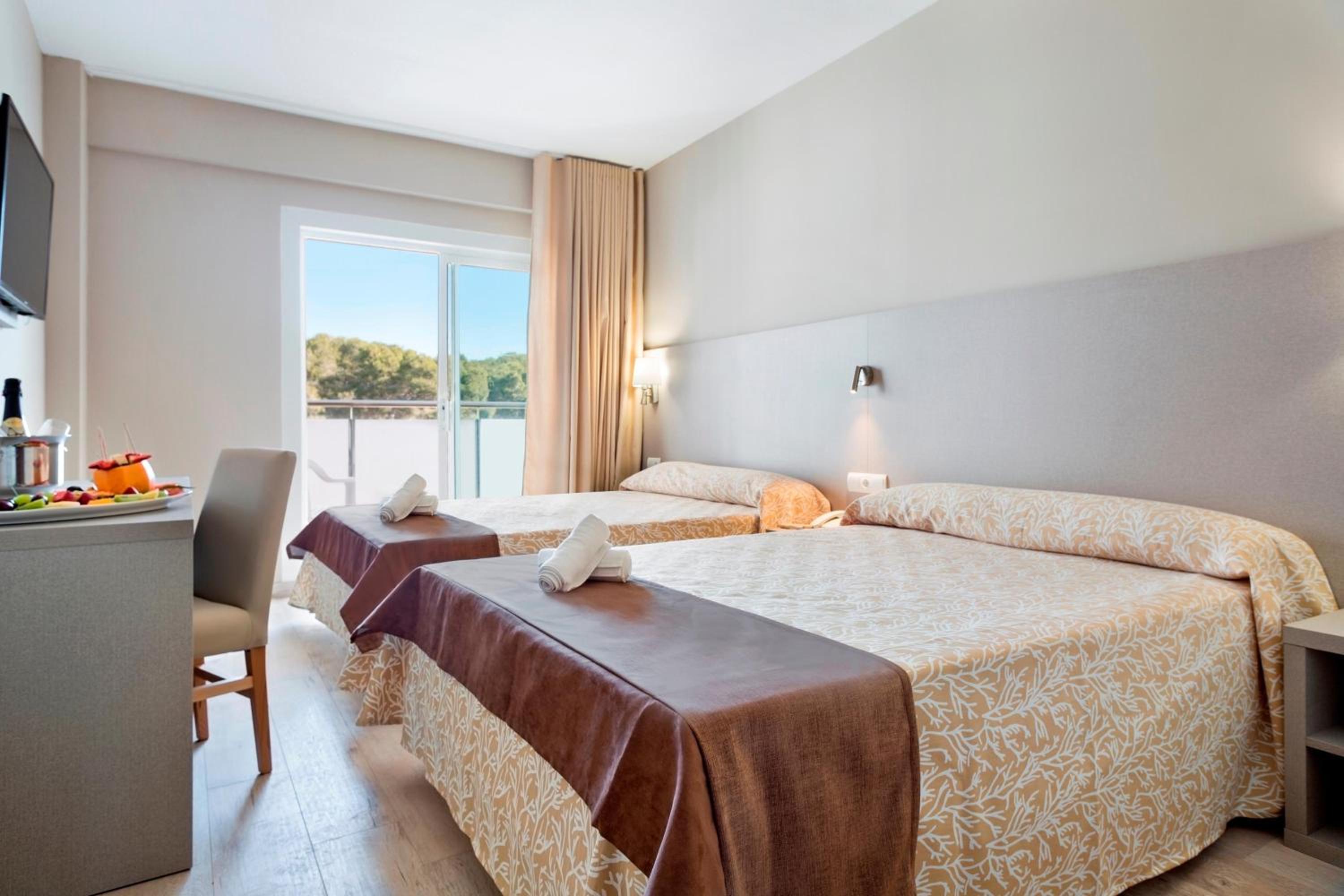 Double Room - Photo 3