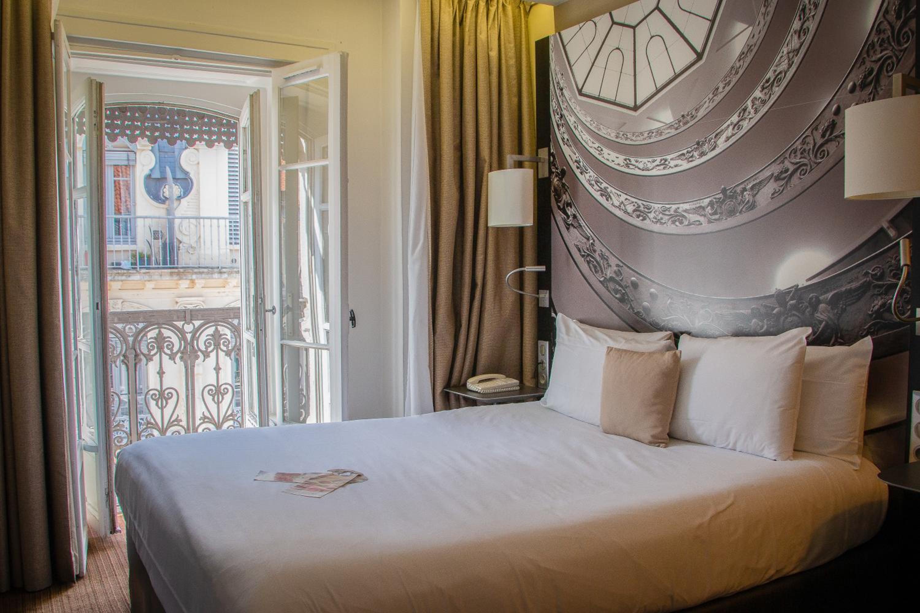 Classic Double Room