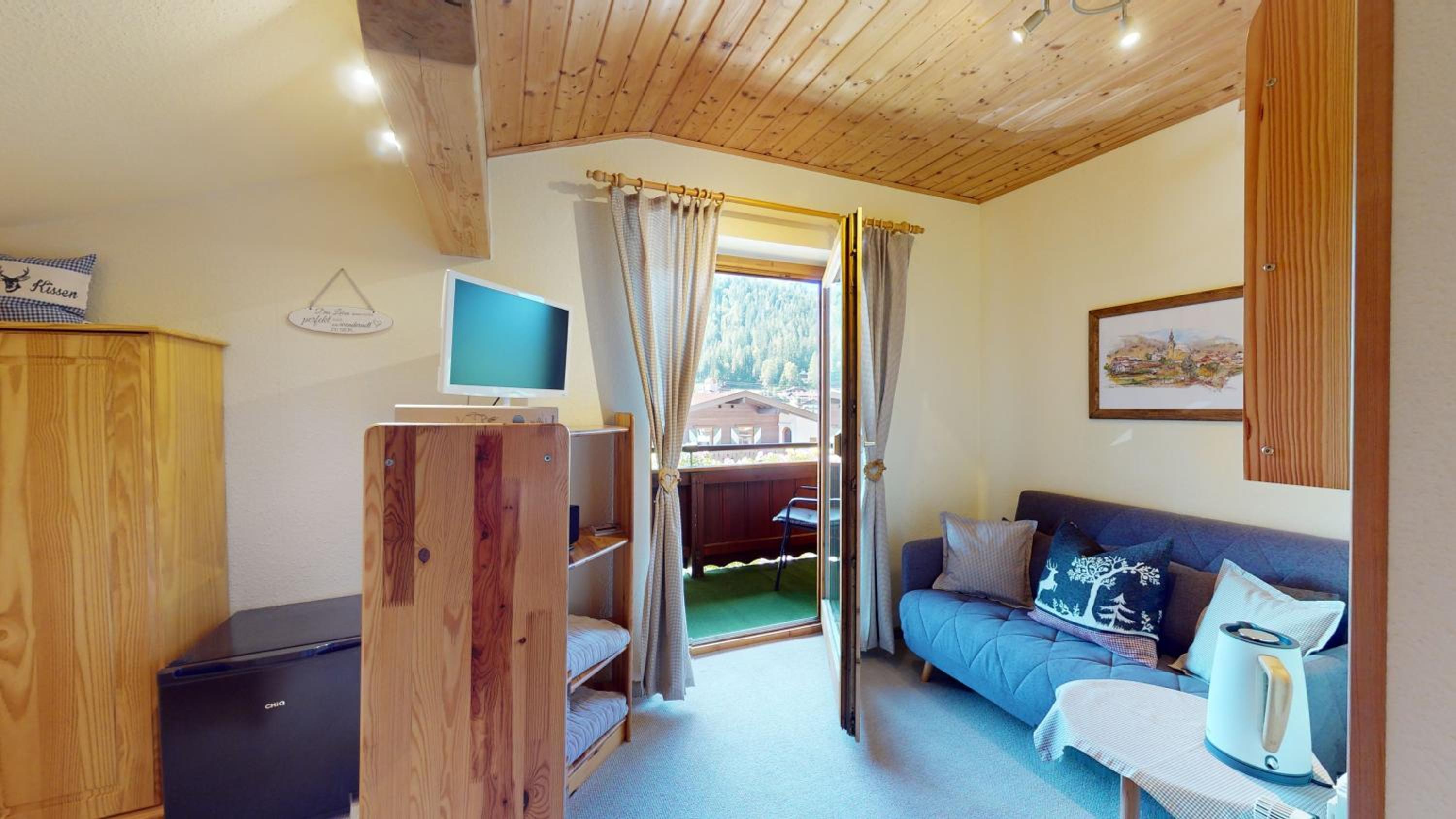 Double Room with Balcony photo 2