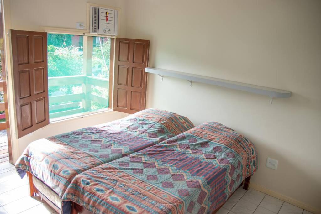 Five-Bedroom House photo 3
