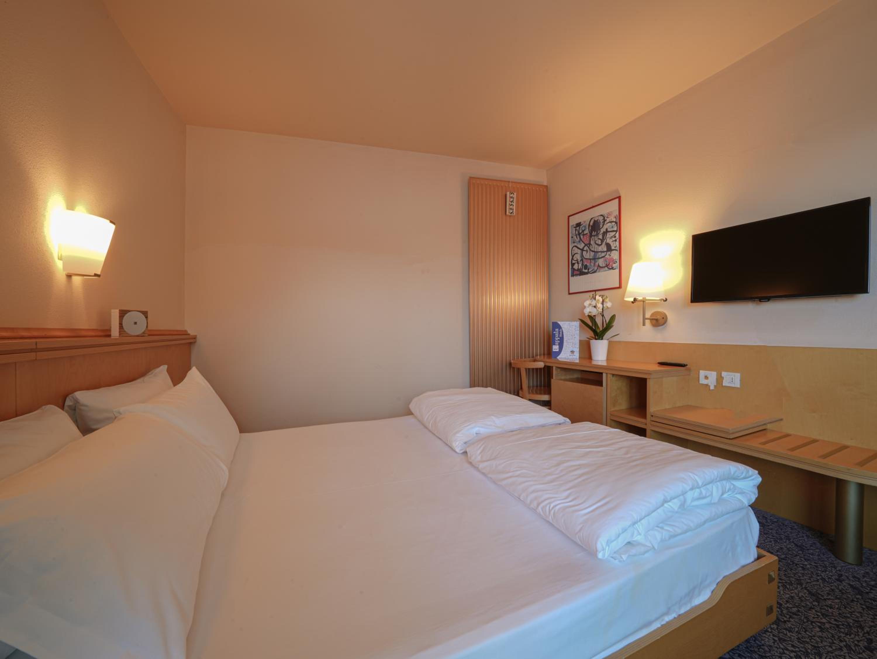 Classic Quadruple Room photo 3