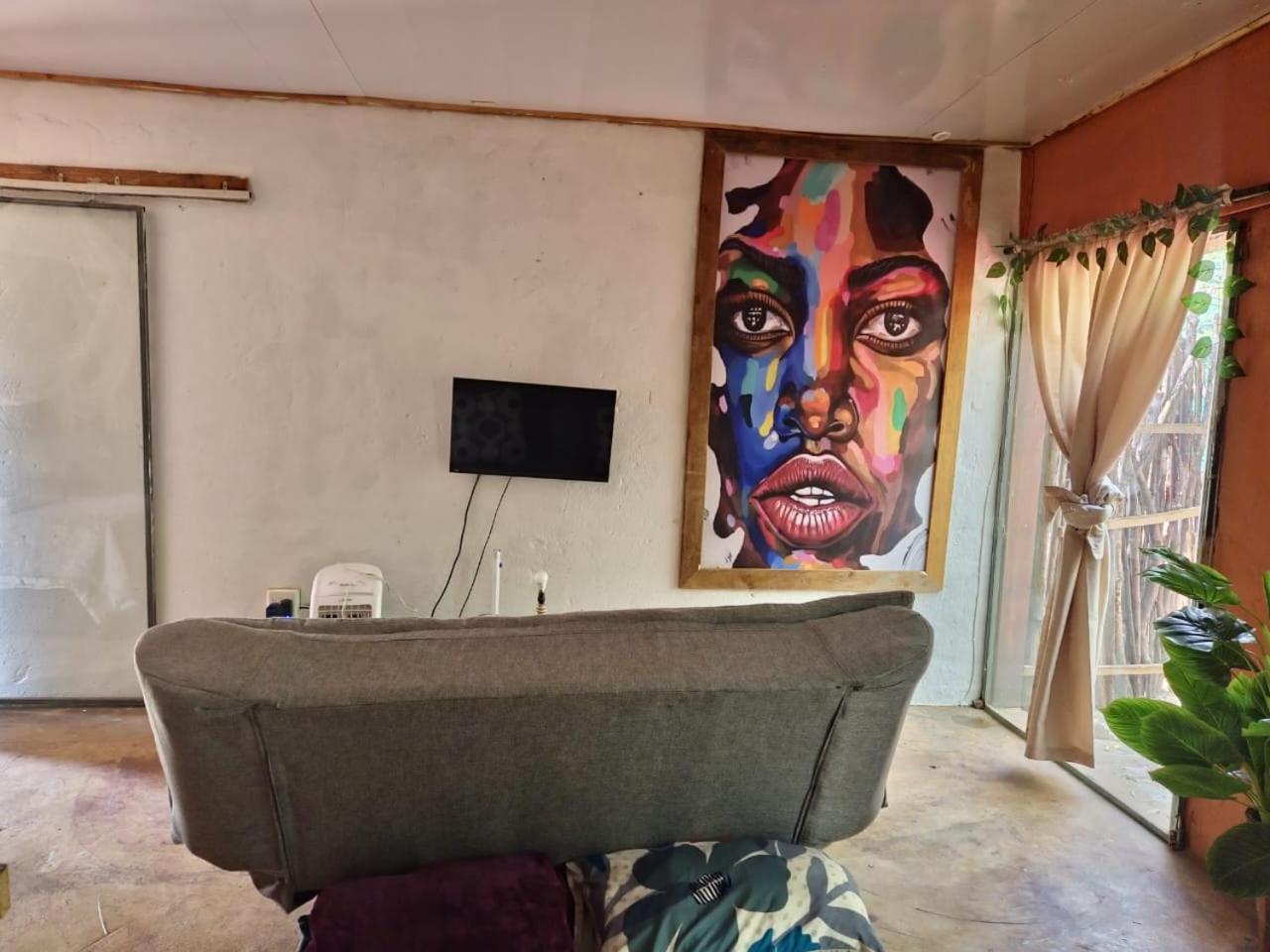One-Bedroom Apartment - Photo 34