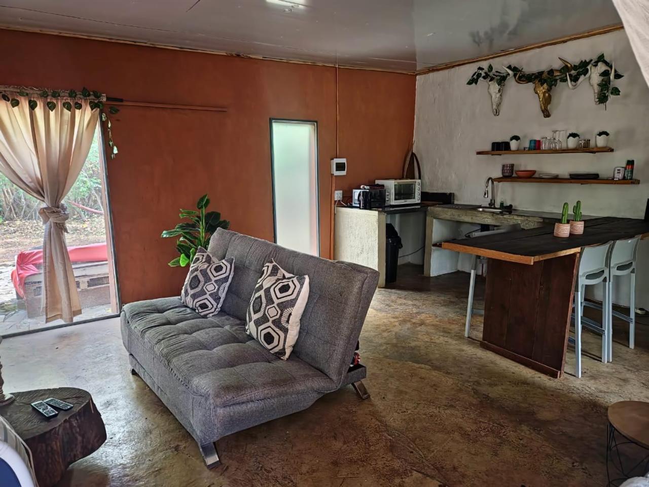 One-Bedroom Apartment - Photo 36