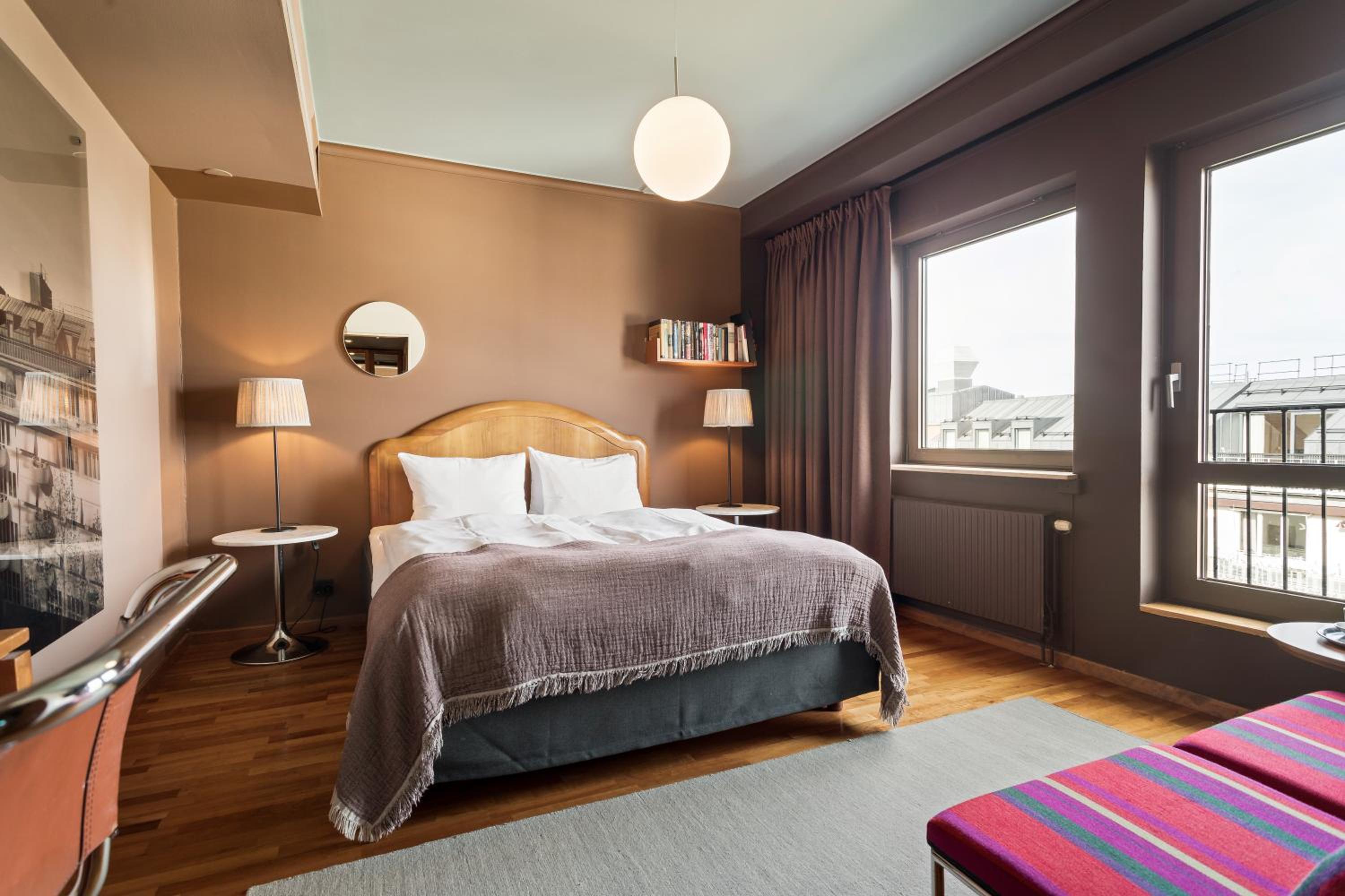 Queen Penthouse