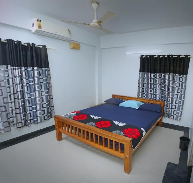 One-Bedroom Apartment photo 2