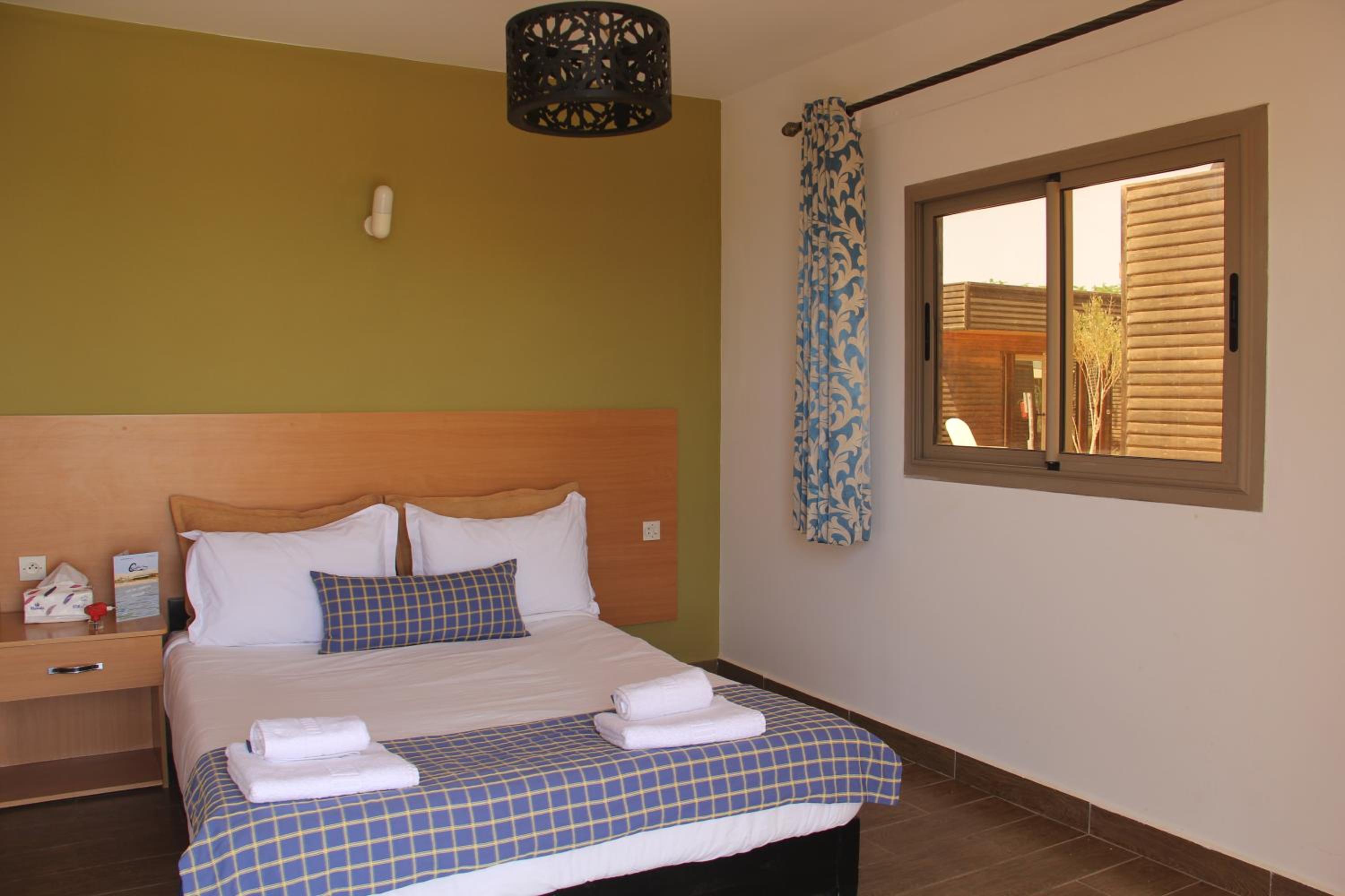 Bungalow with Sea View - Photo 12