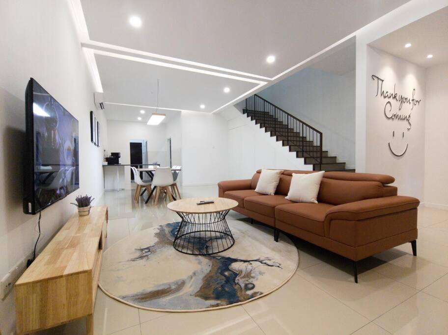 Four-Bedroom House photo 1