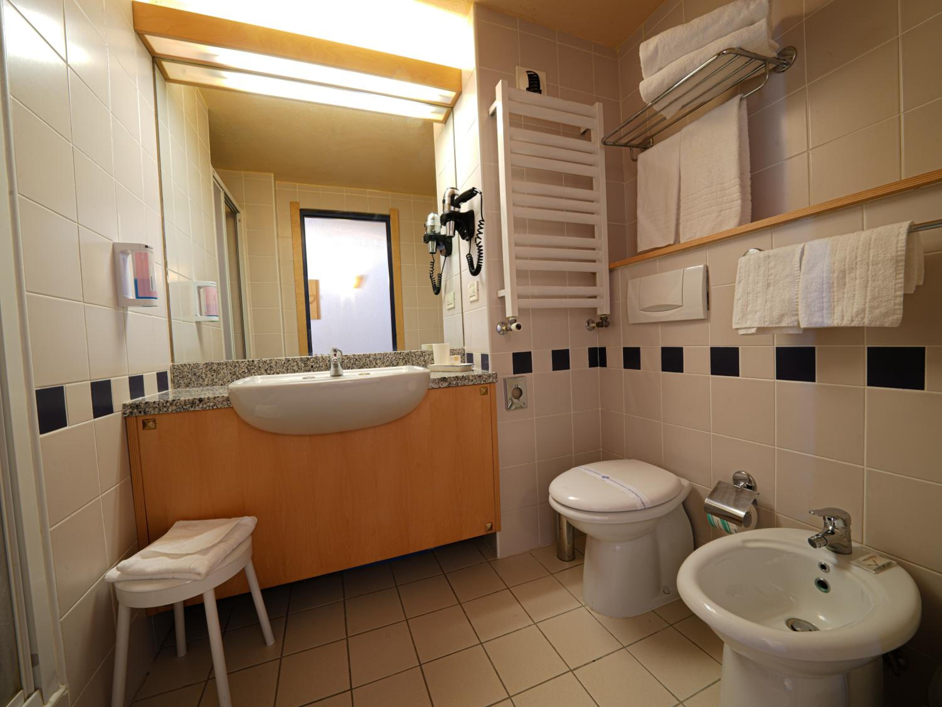 Classic Triple Room photo 2
