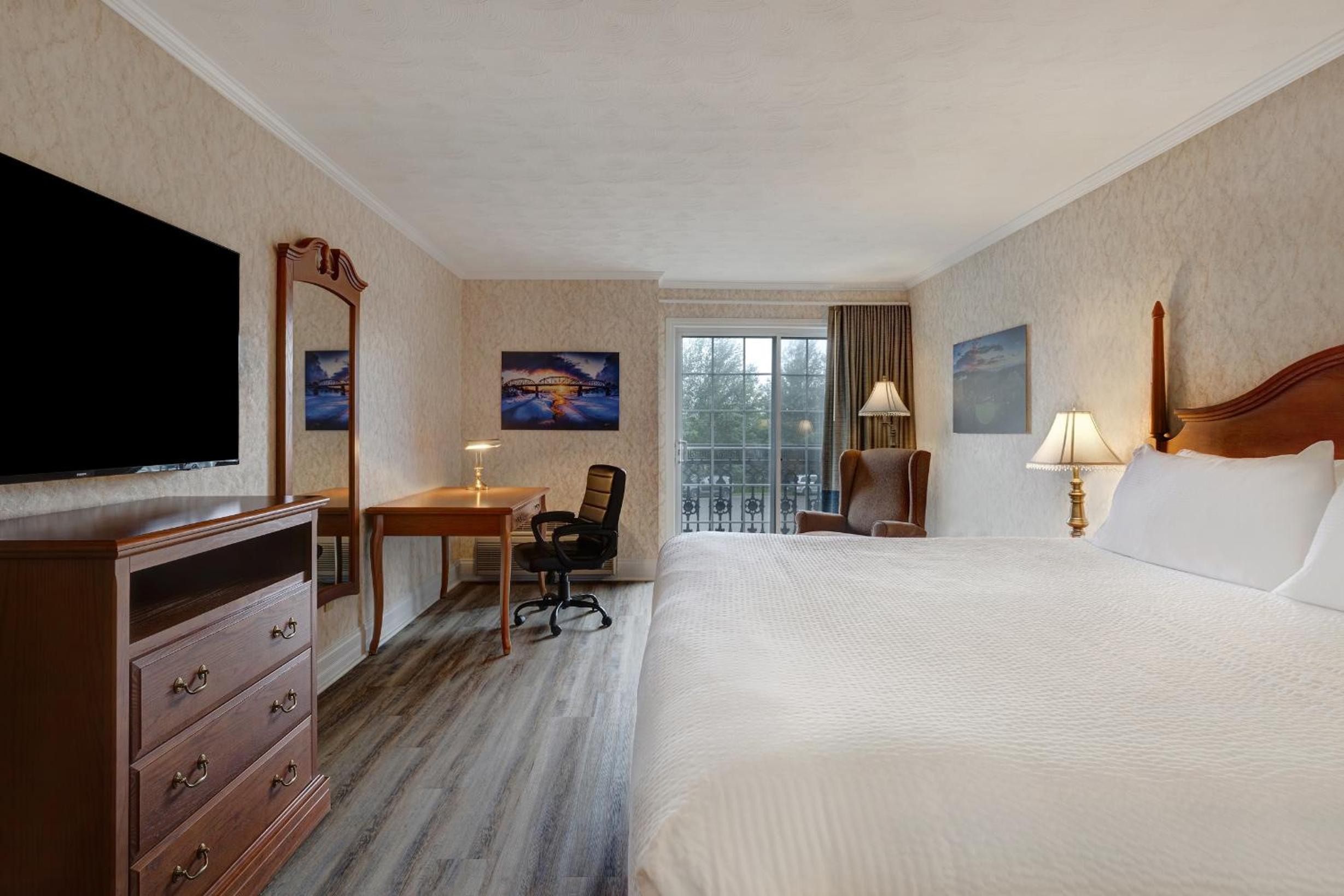King Room - Upper Floor - Non-Smoking - Photo 4
