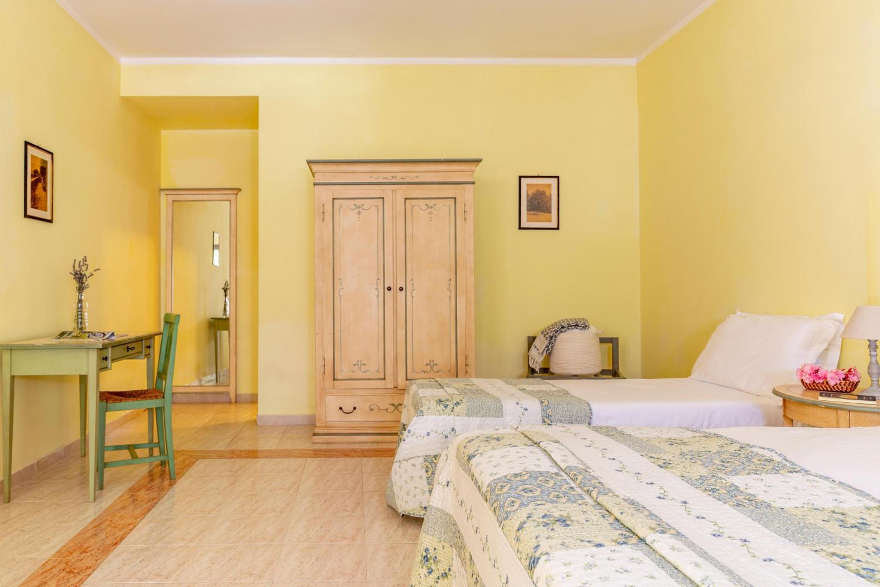 Comfort Triple Room - Photo 5