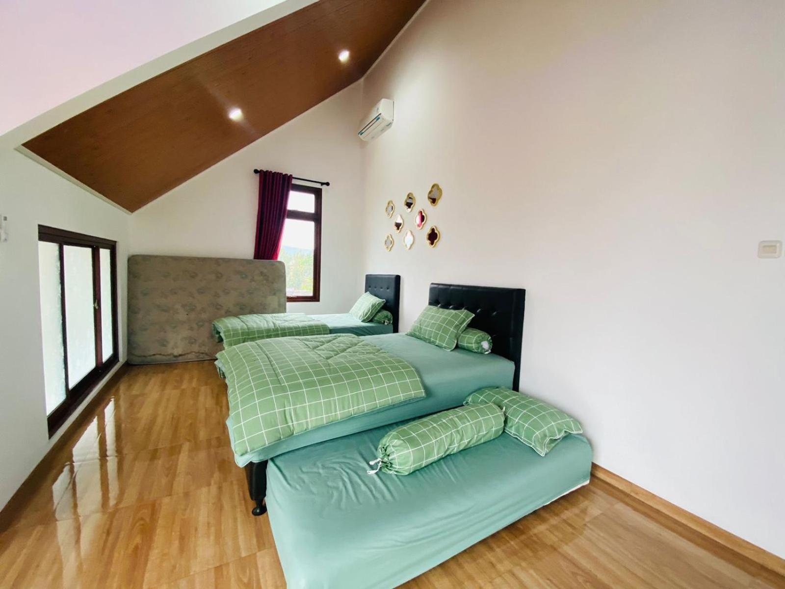 Villa photo 1