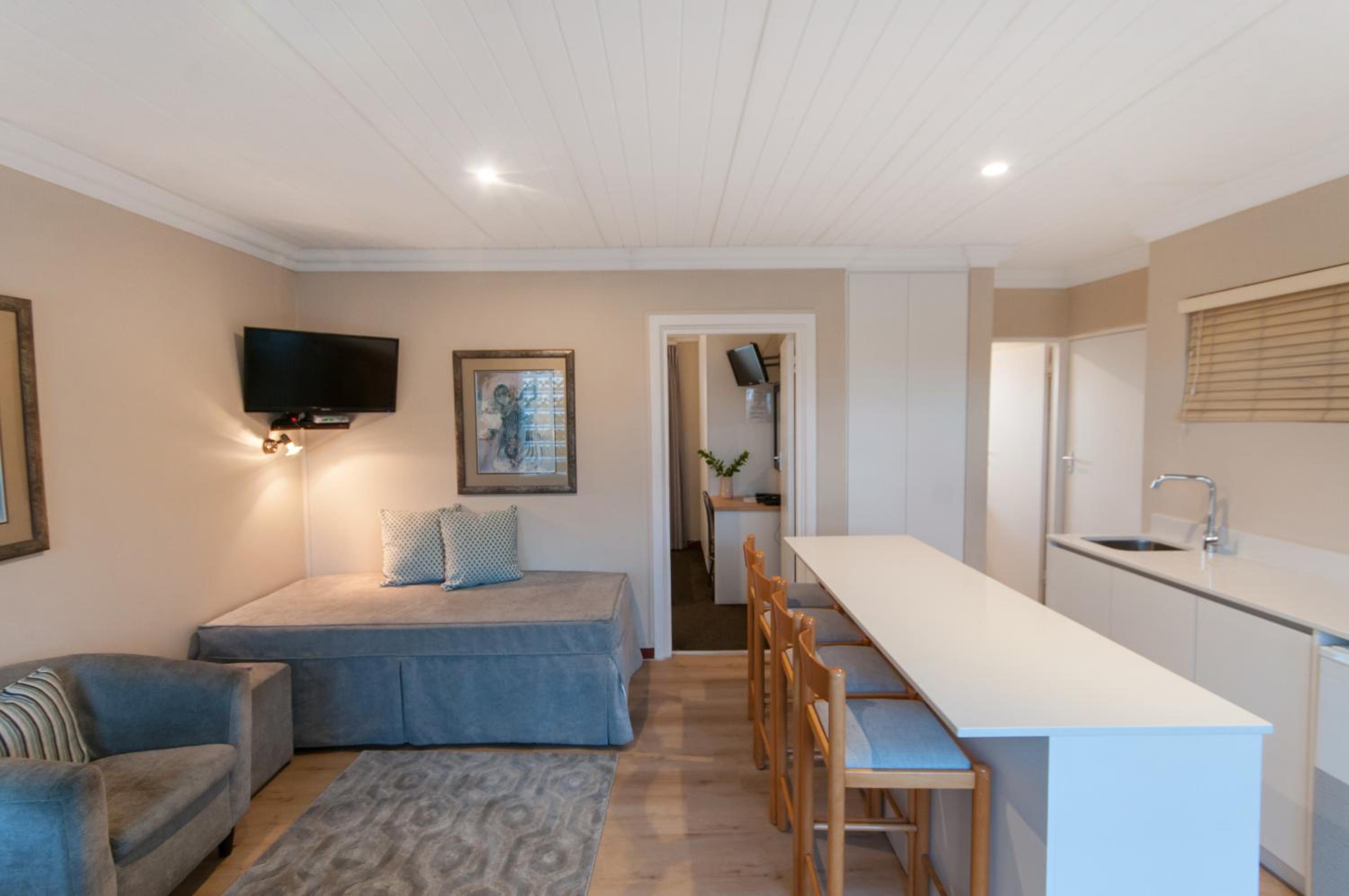 Standard Triple Room - Photo 6