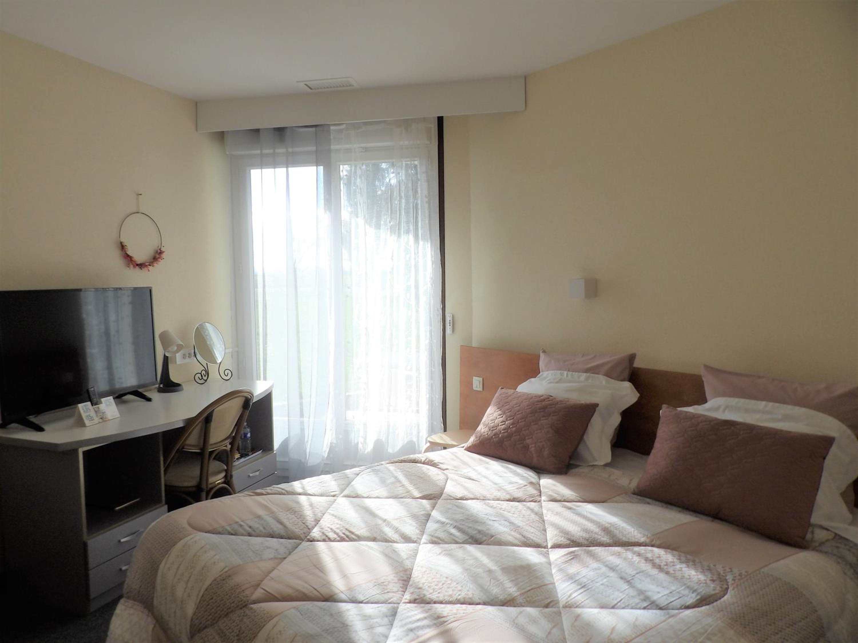 Standard Double or Twin Room with Garden View