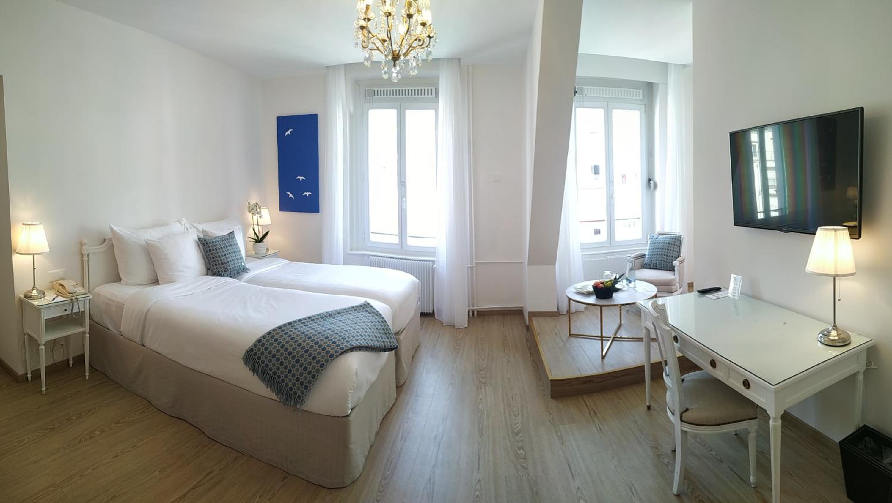 Standard Double or Twin Room - Photo 3