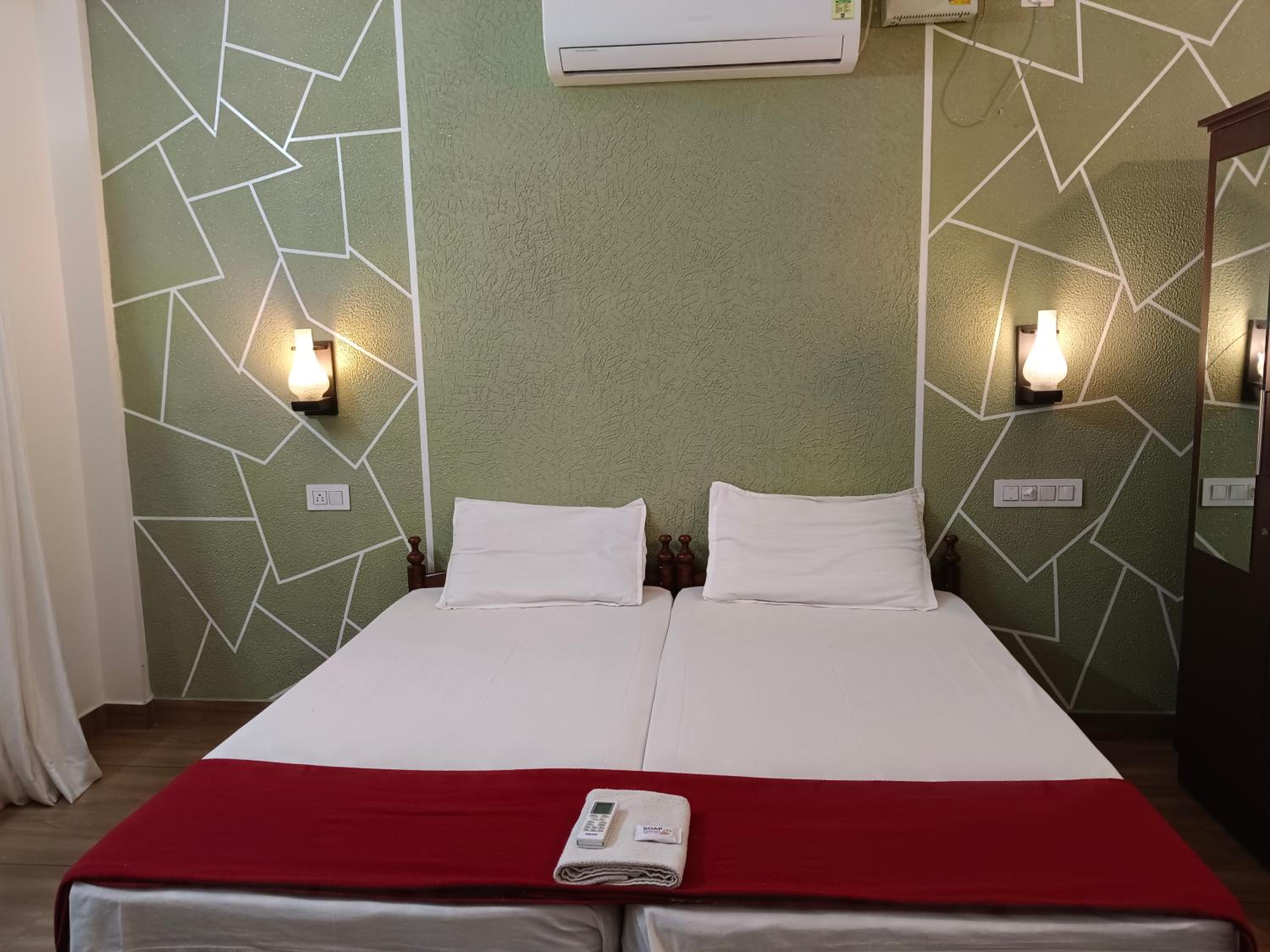 Deluxe Double Room with Sea View photo 2