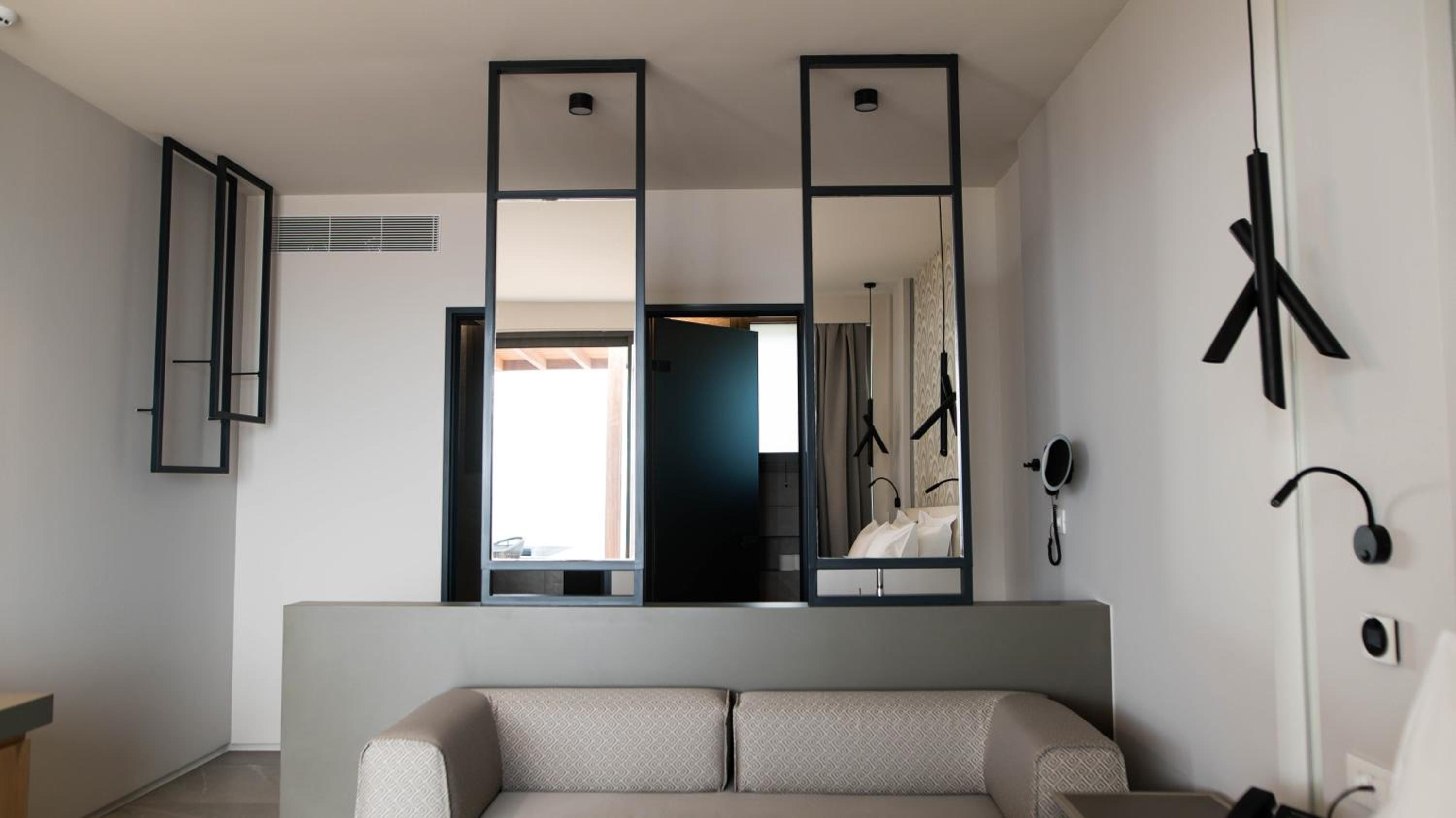 Superior Suite - Photo 2