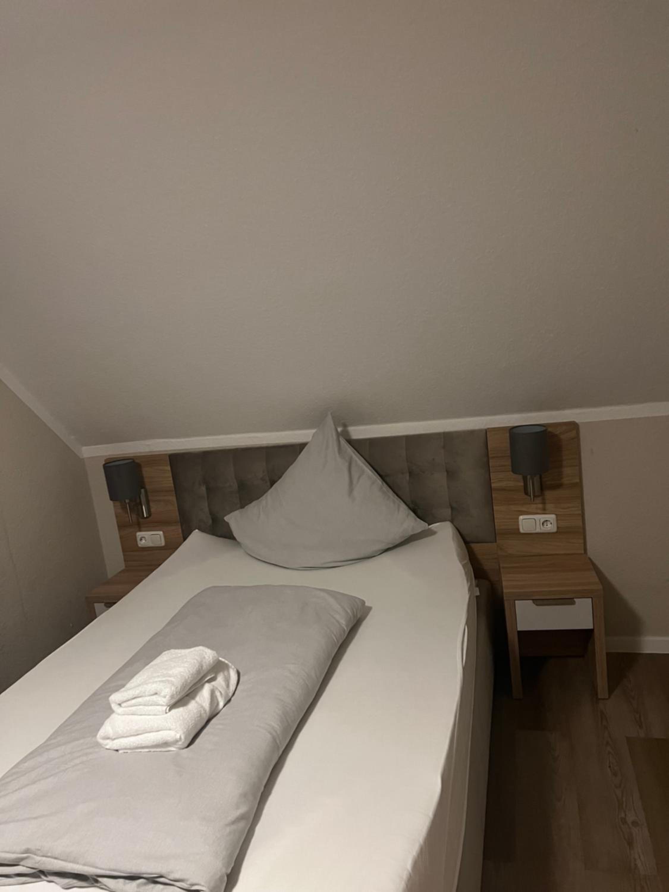 Single Room photo 3