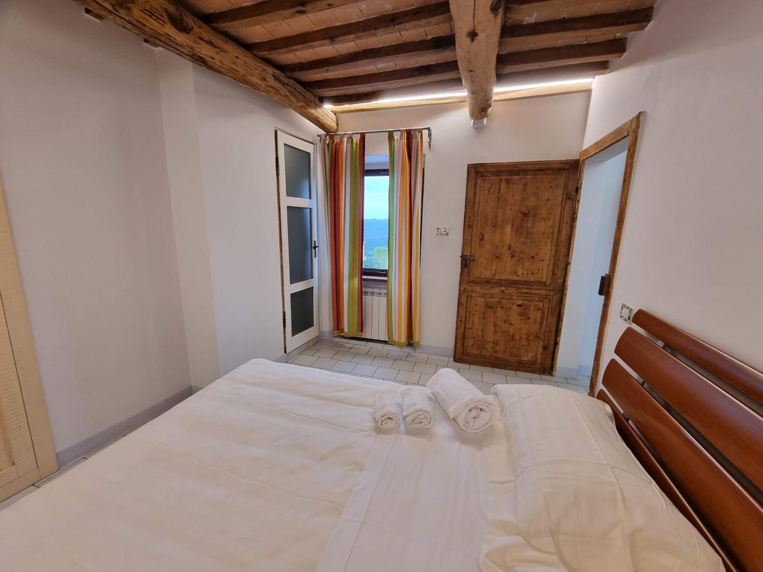 One-Bedroom Apartment - Photo 1