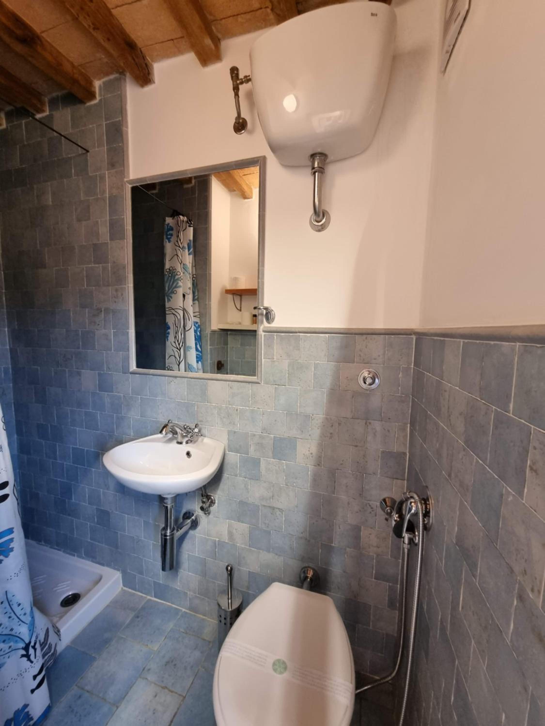 One-Bedroom Apartment - Photo 3