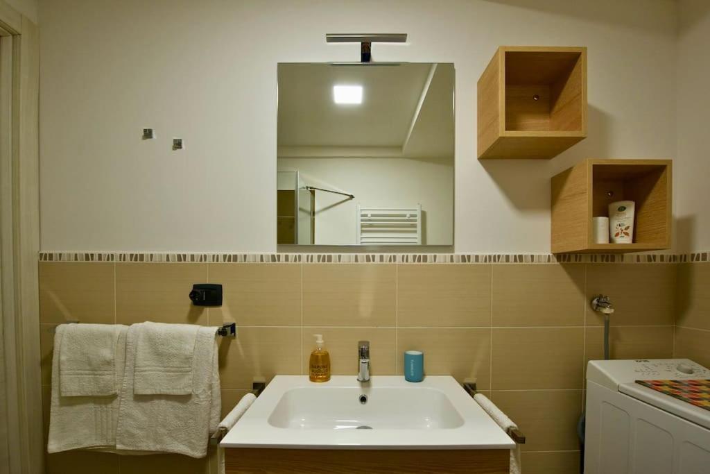 One-Bedroom Apartment photo 3