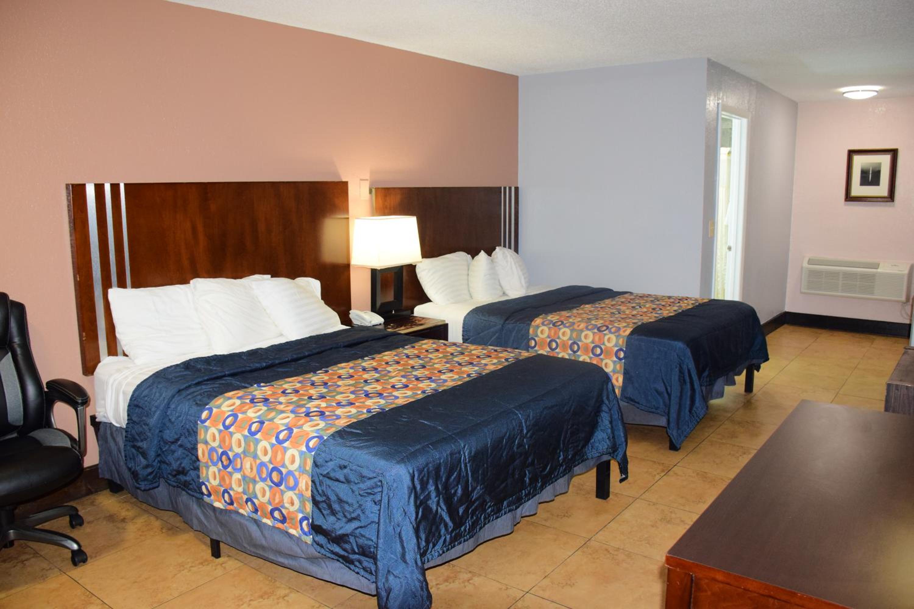 Double Room with Two Double Beds - Non-Smoking photo 1