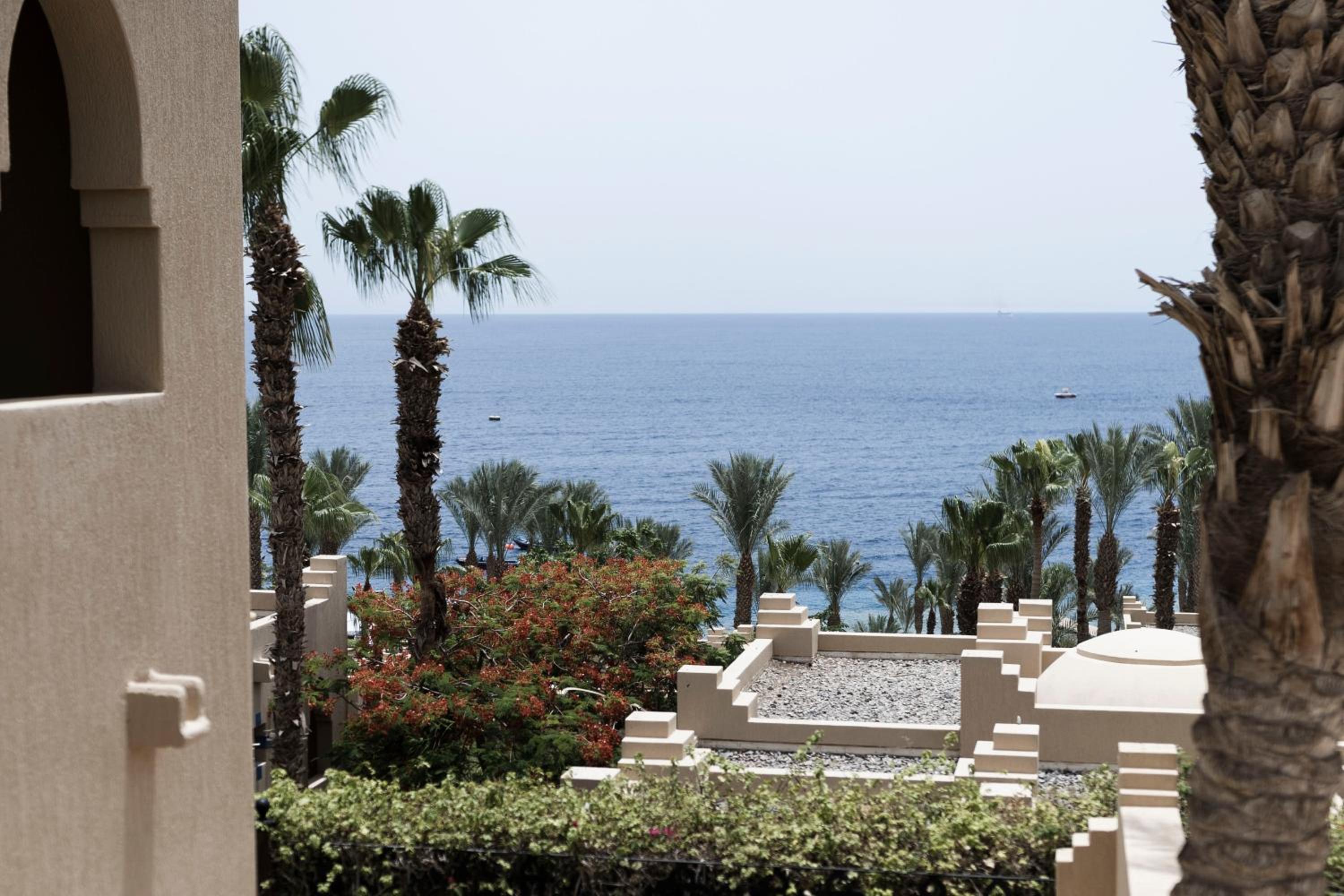 Villa - Beach Front