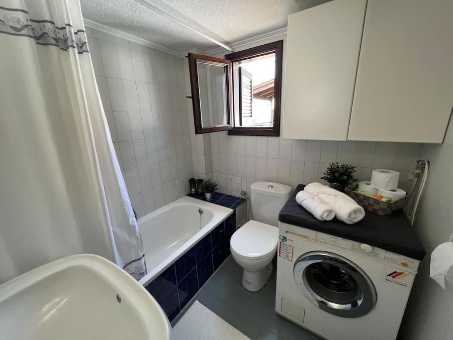 Two-Bedroom House photo 2