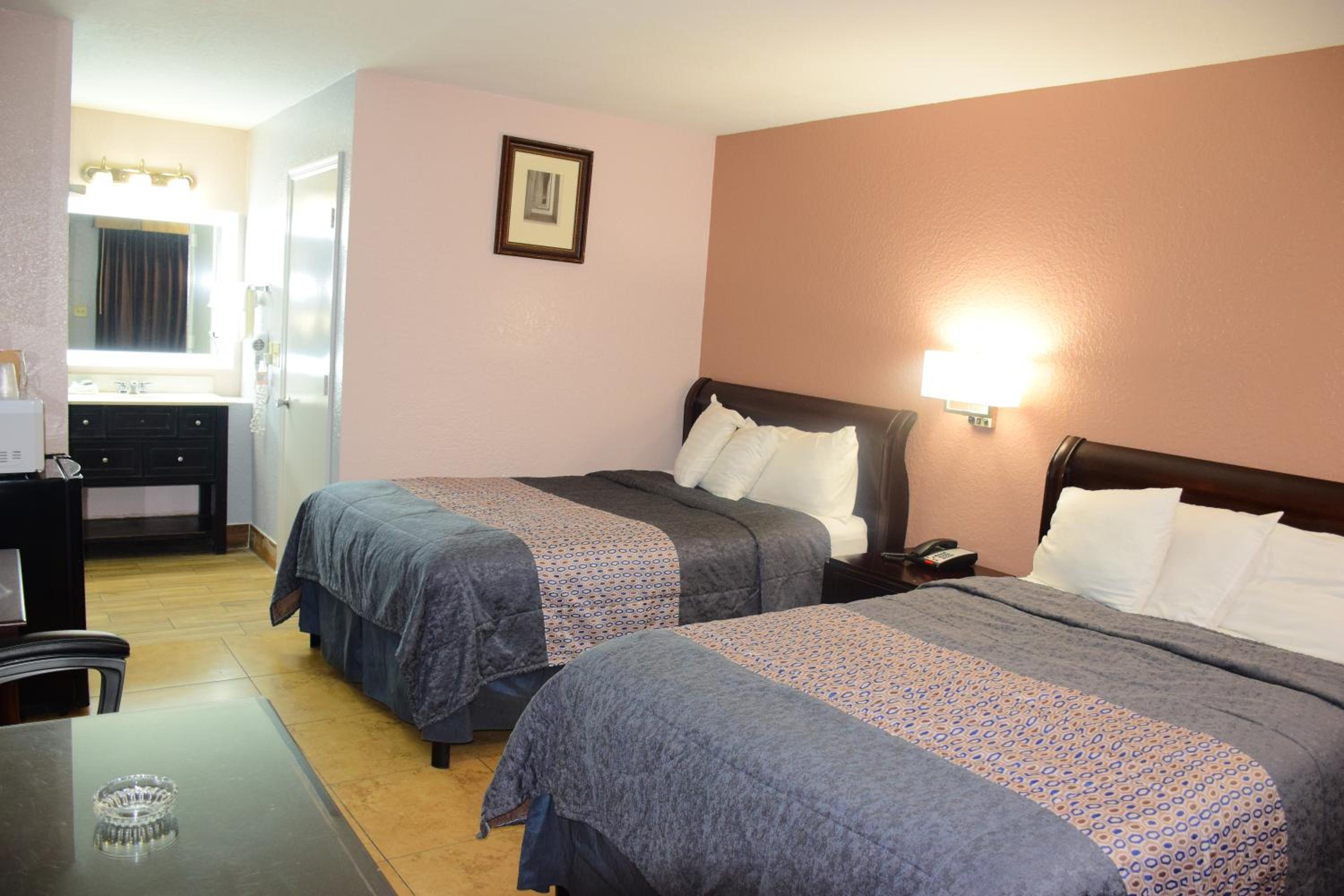 Double Room with Two Double Beds photo 1