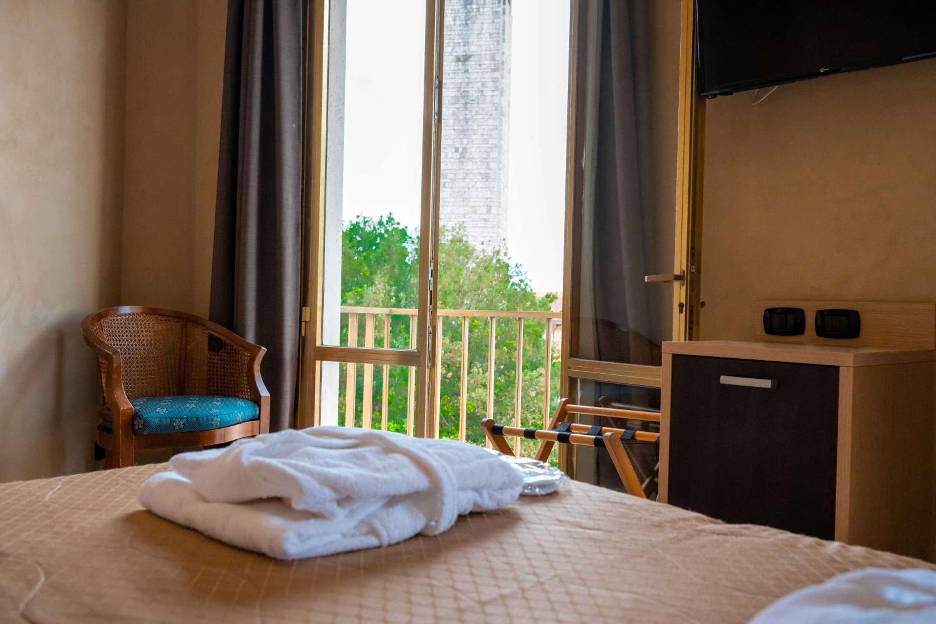 Superior Double or Twin Room photo 2
