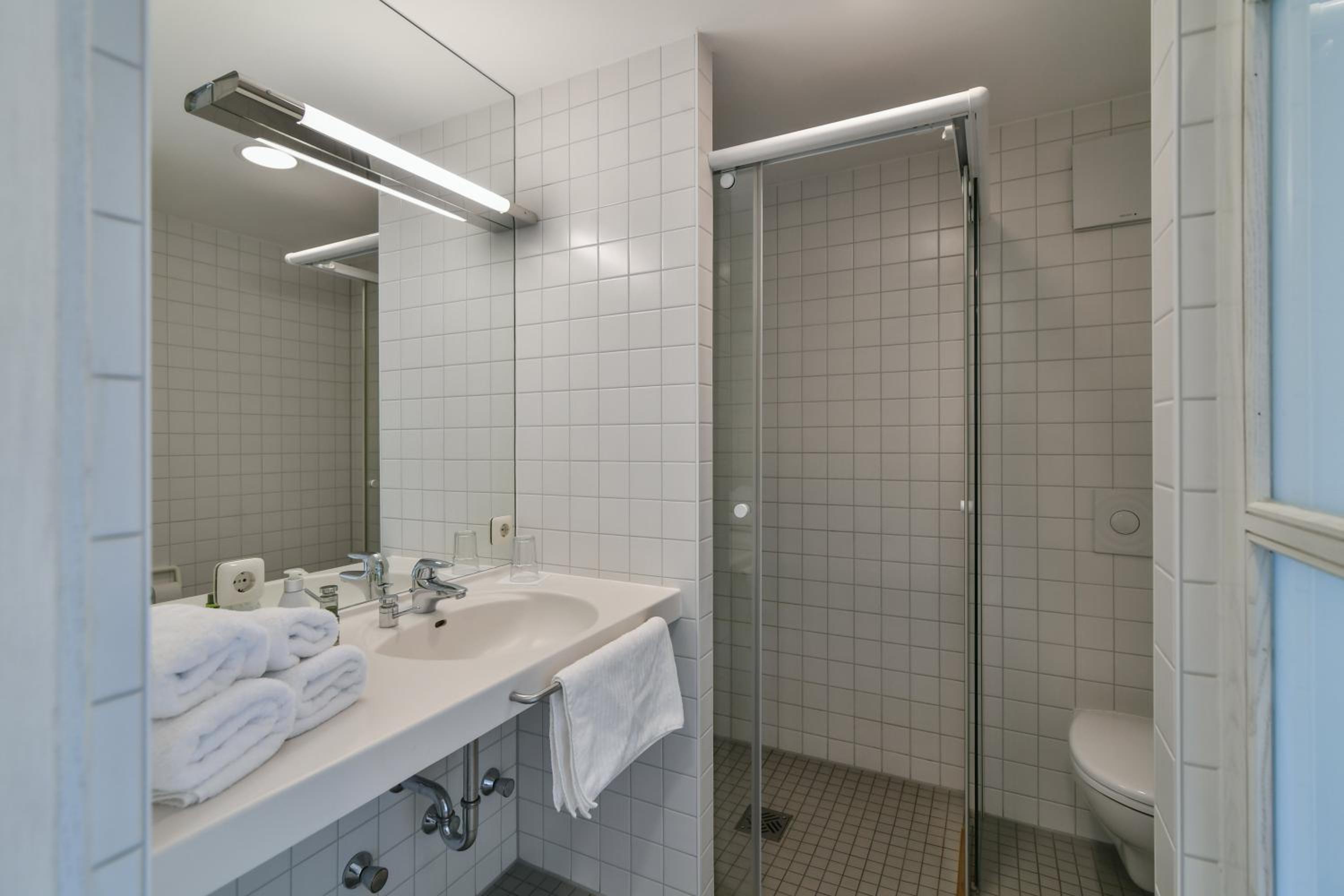 Double Room with Private Bathroom - Photo 3