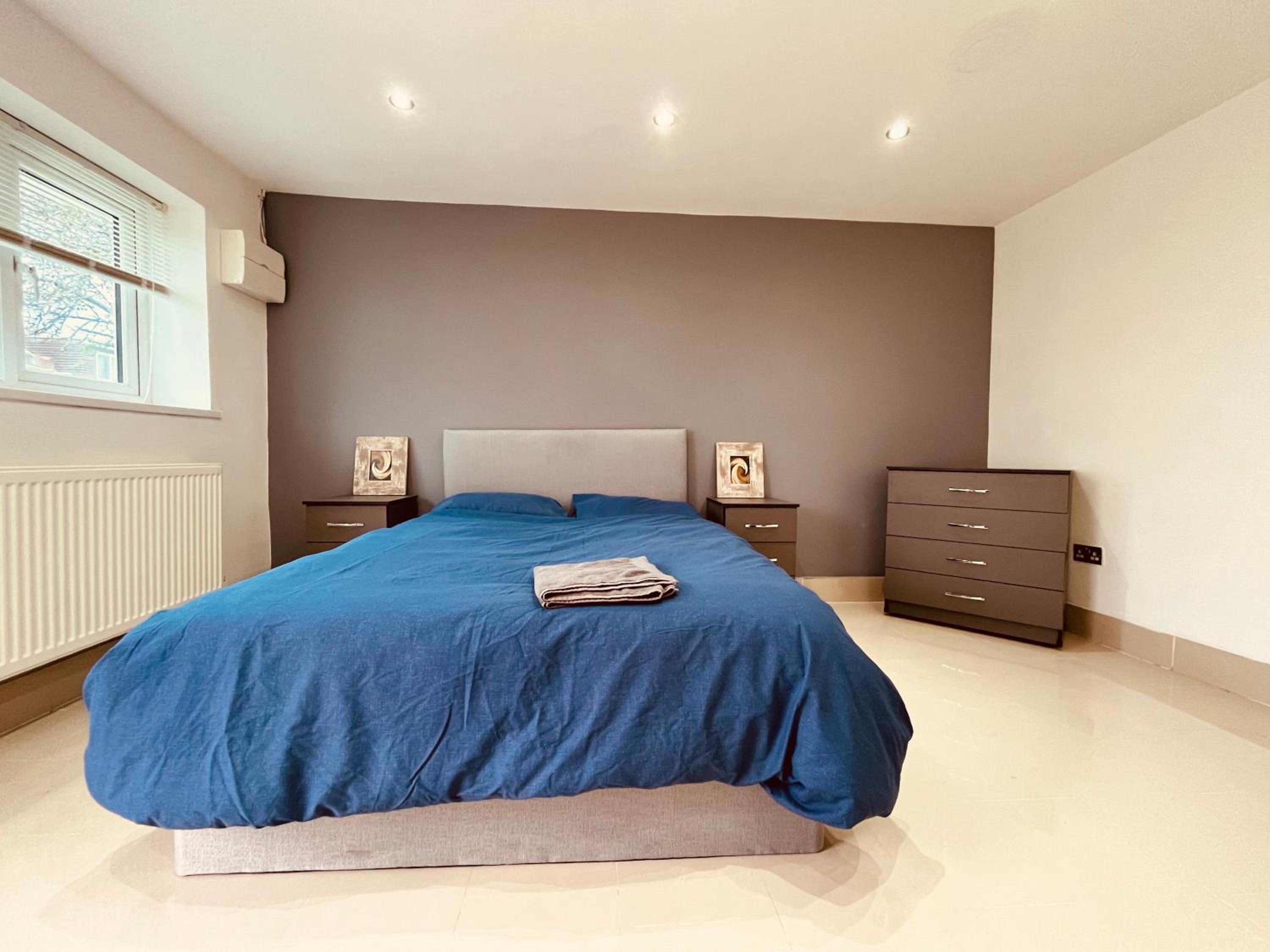 Studio Apartment photo 1