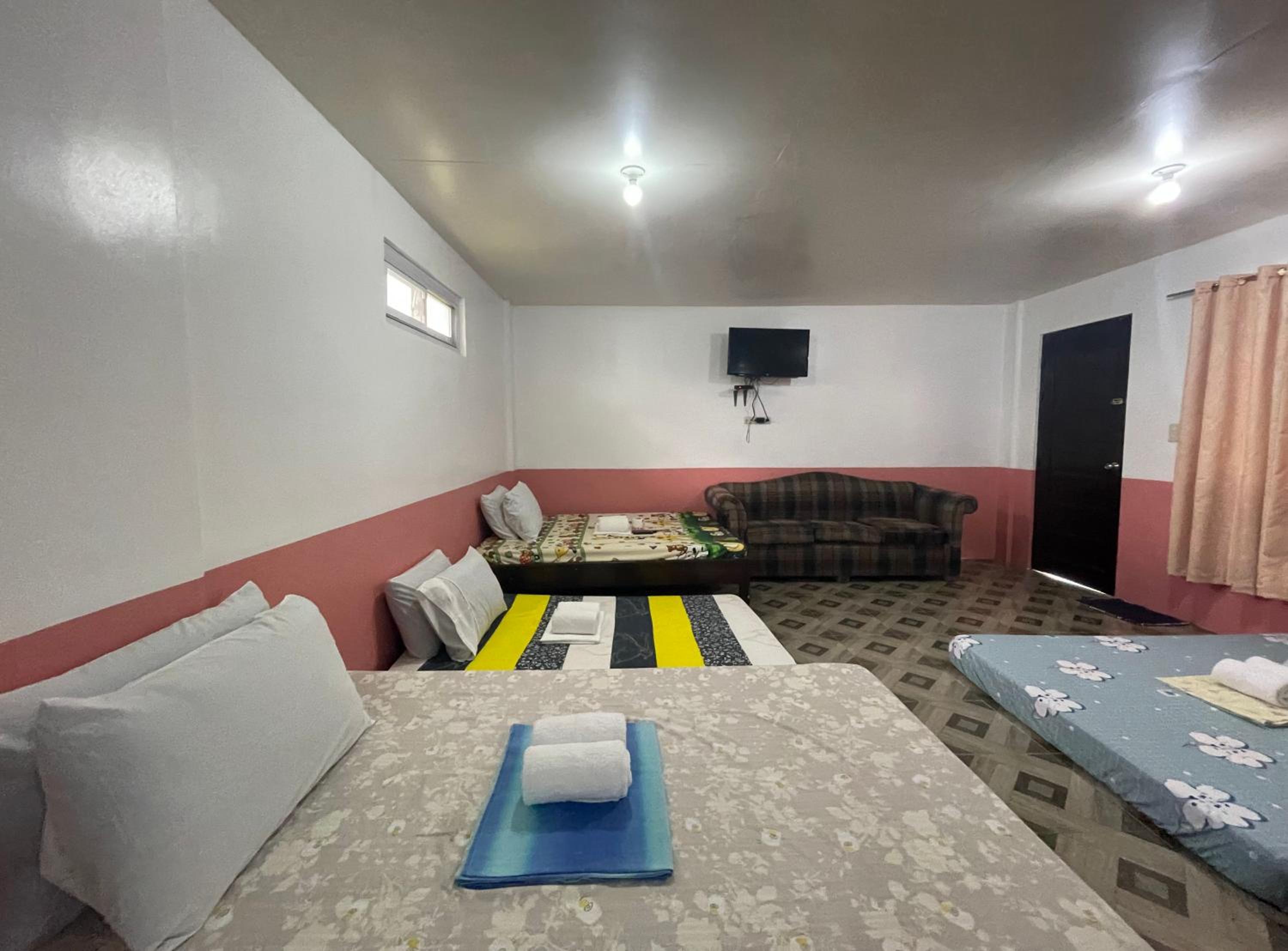 Deluxe Family Room photo 2