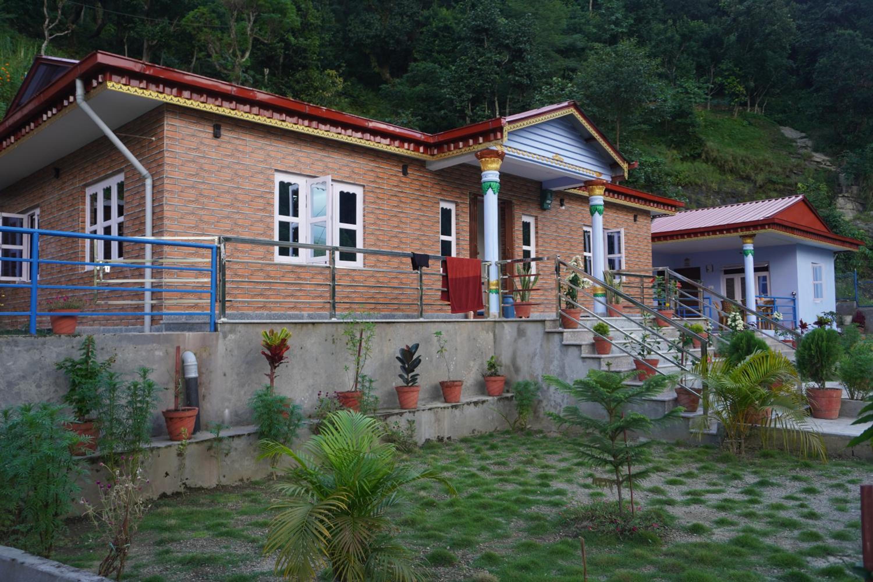 Two-Bedroom House photo 3