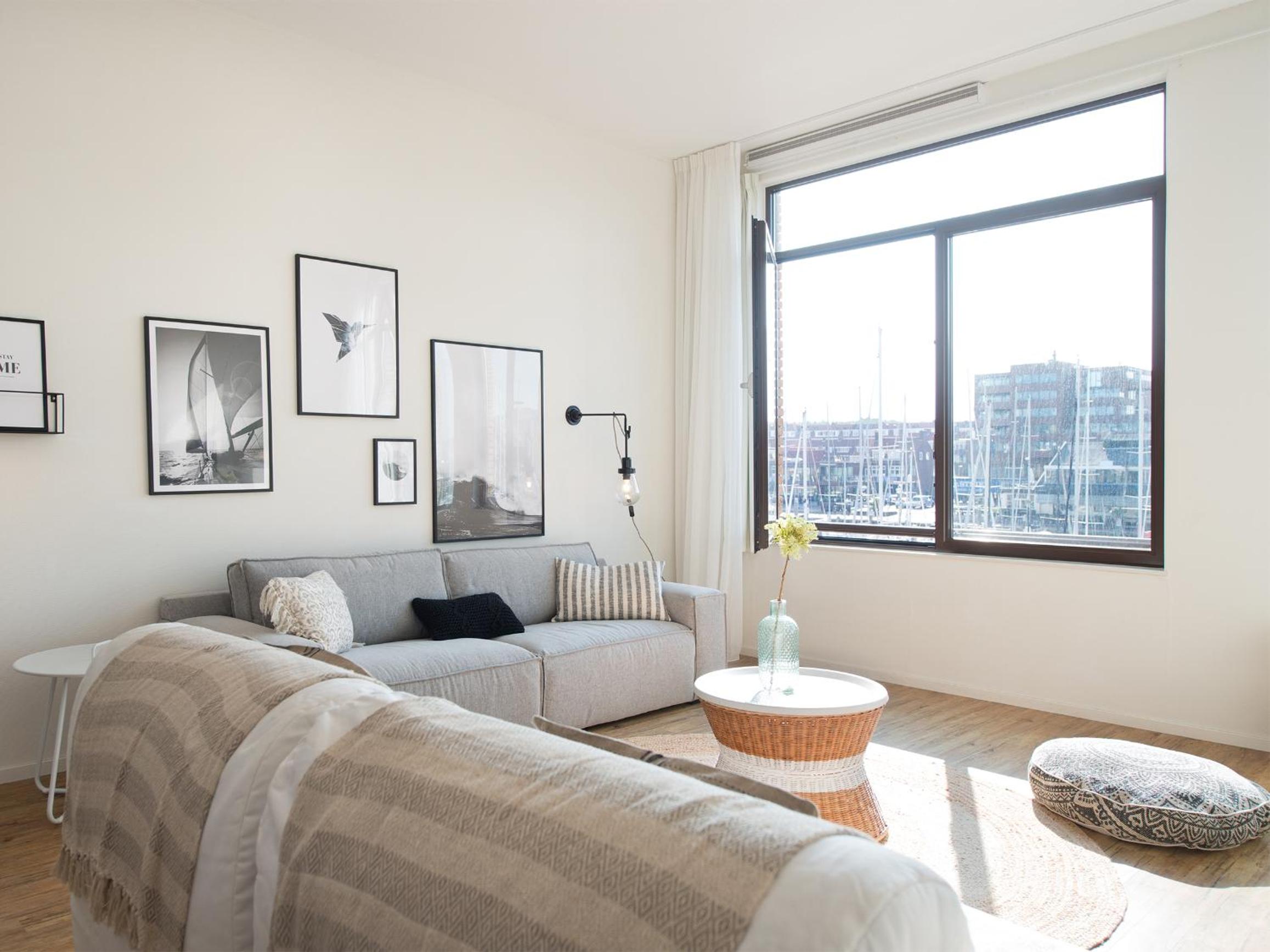 One-Bedroom Apartment photo 2