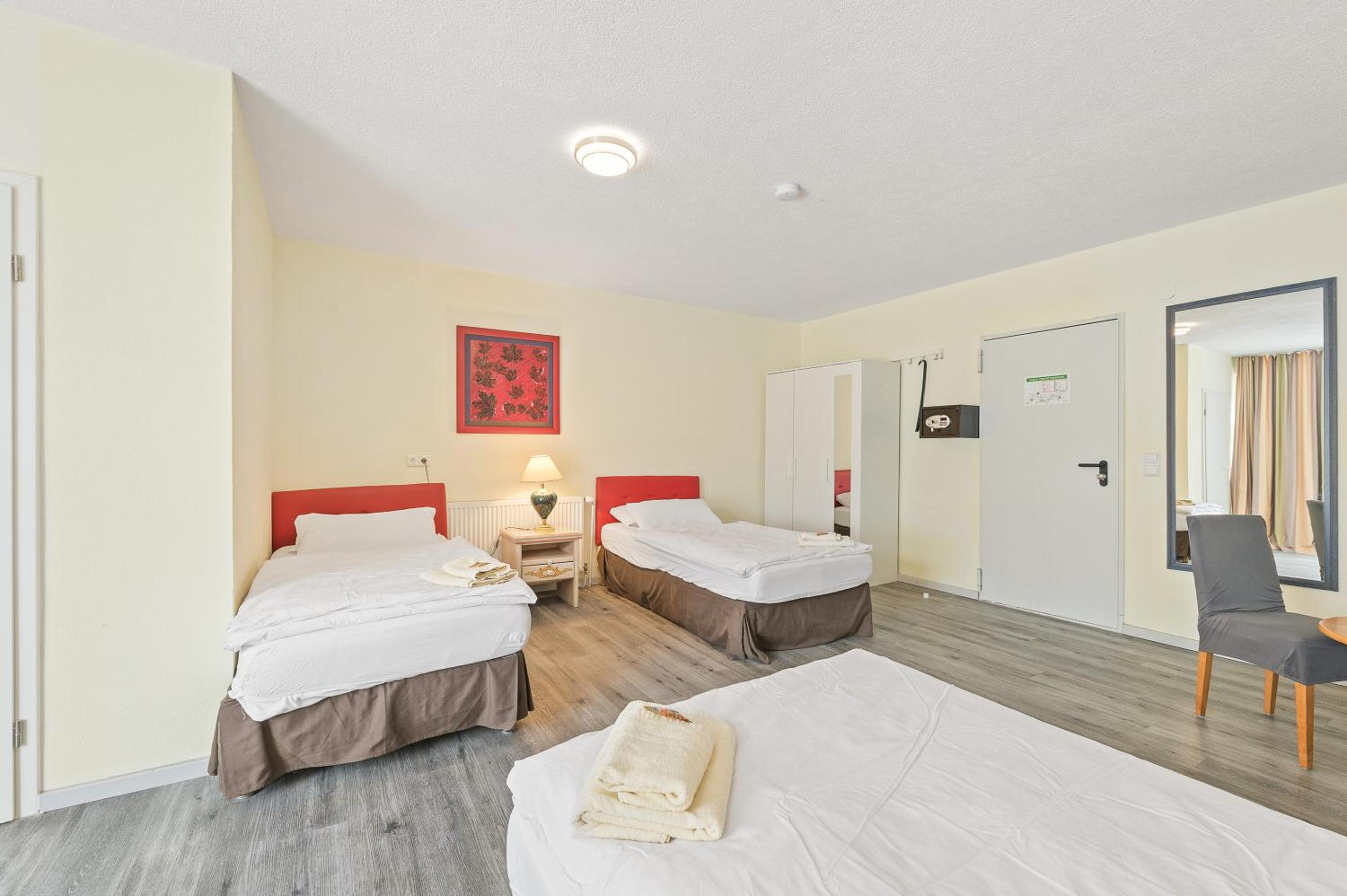 Standard Quadruple Room photo 2