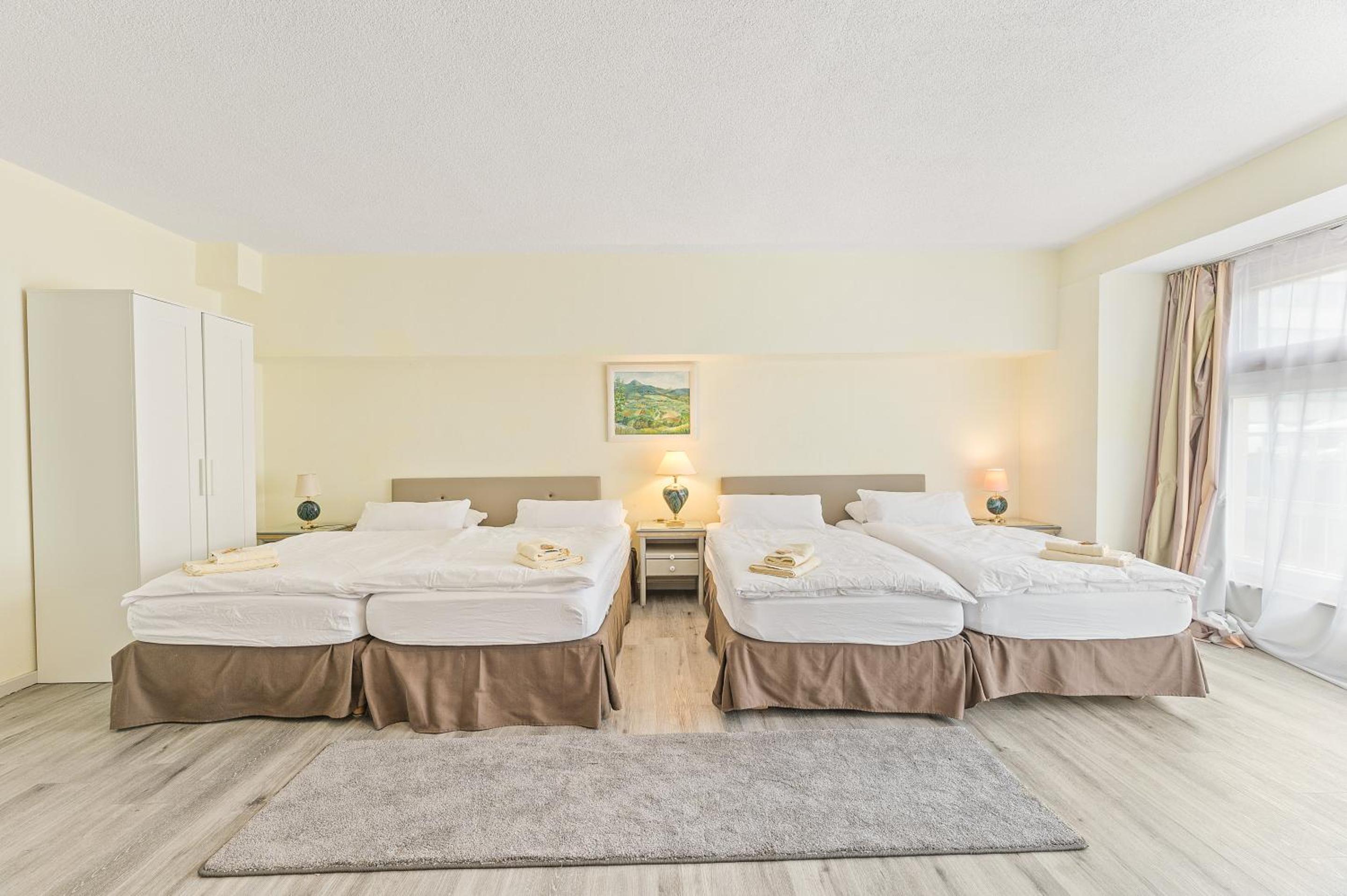 Classic Quadruple Room photo 2